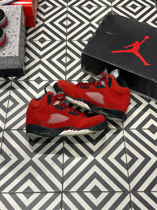 Jordan 5 Raging Bulls (Taille 38,5)