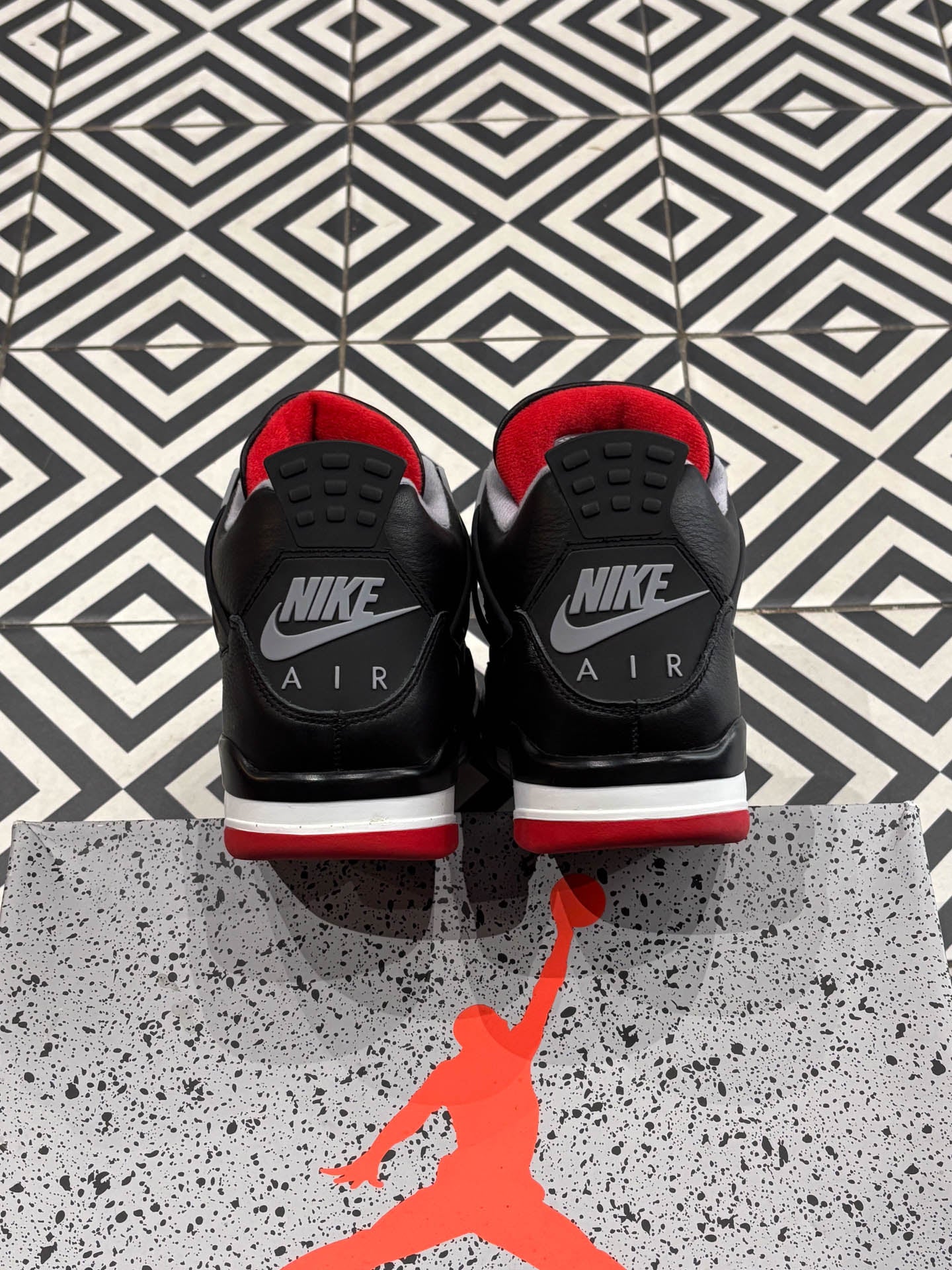 Jordan 4 Bred Reimagined (Taille 44.5)