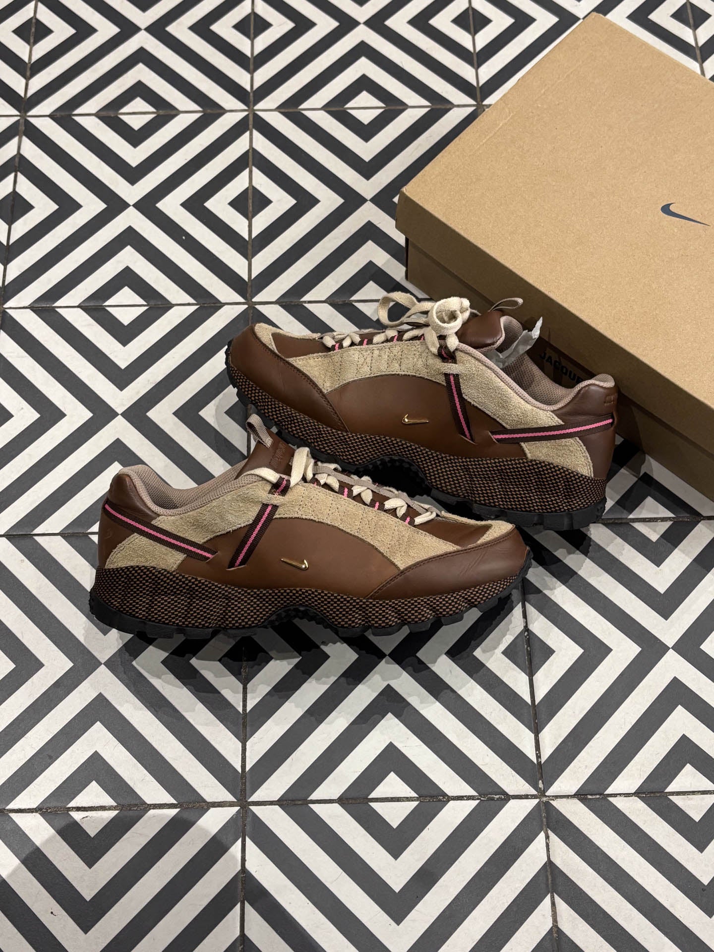 Jacquemus Air Humara Brown (Taille 43)