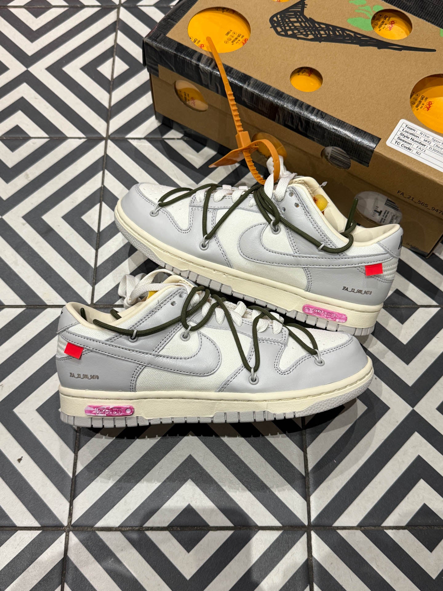 Dunk Low Off-White Lot 22/50 (Taille 39)