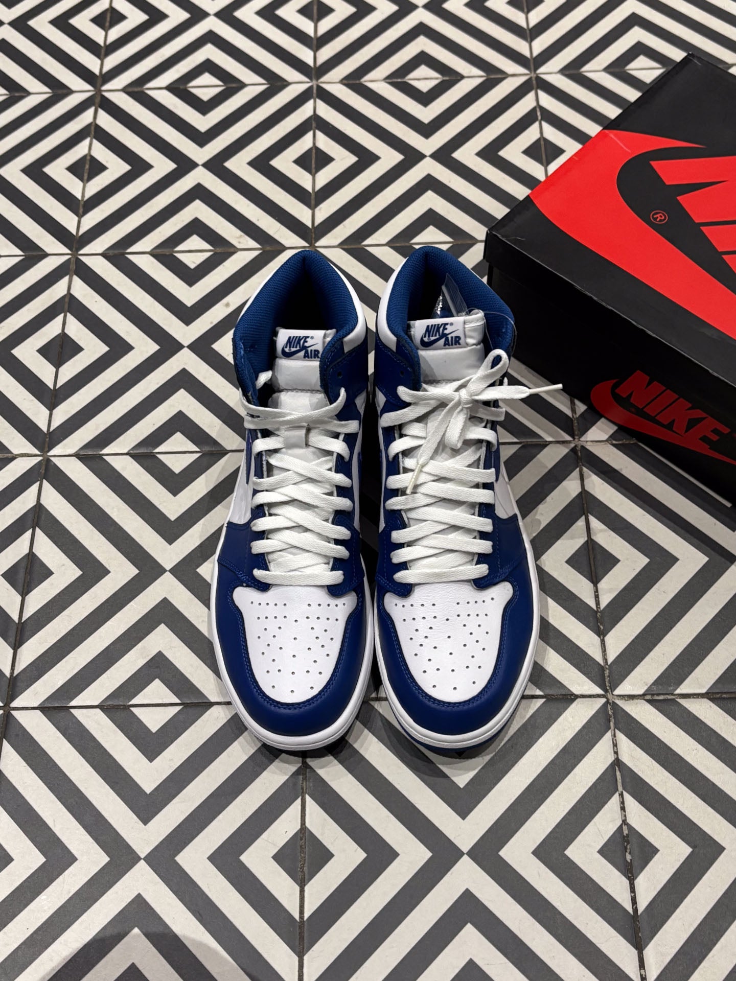 Jordan 1 high Storm Blue (Taille 46)