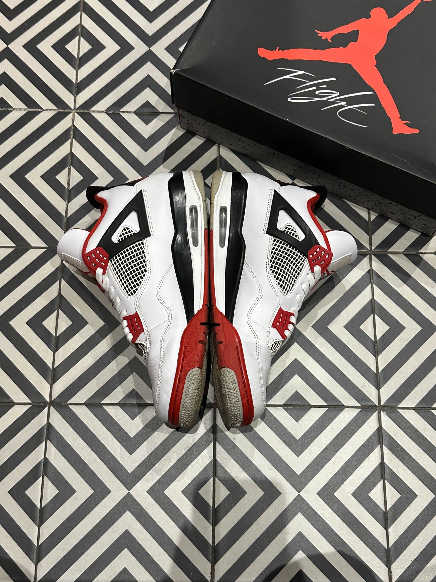 Jordan 4 Fire Red (Taille 47,5)