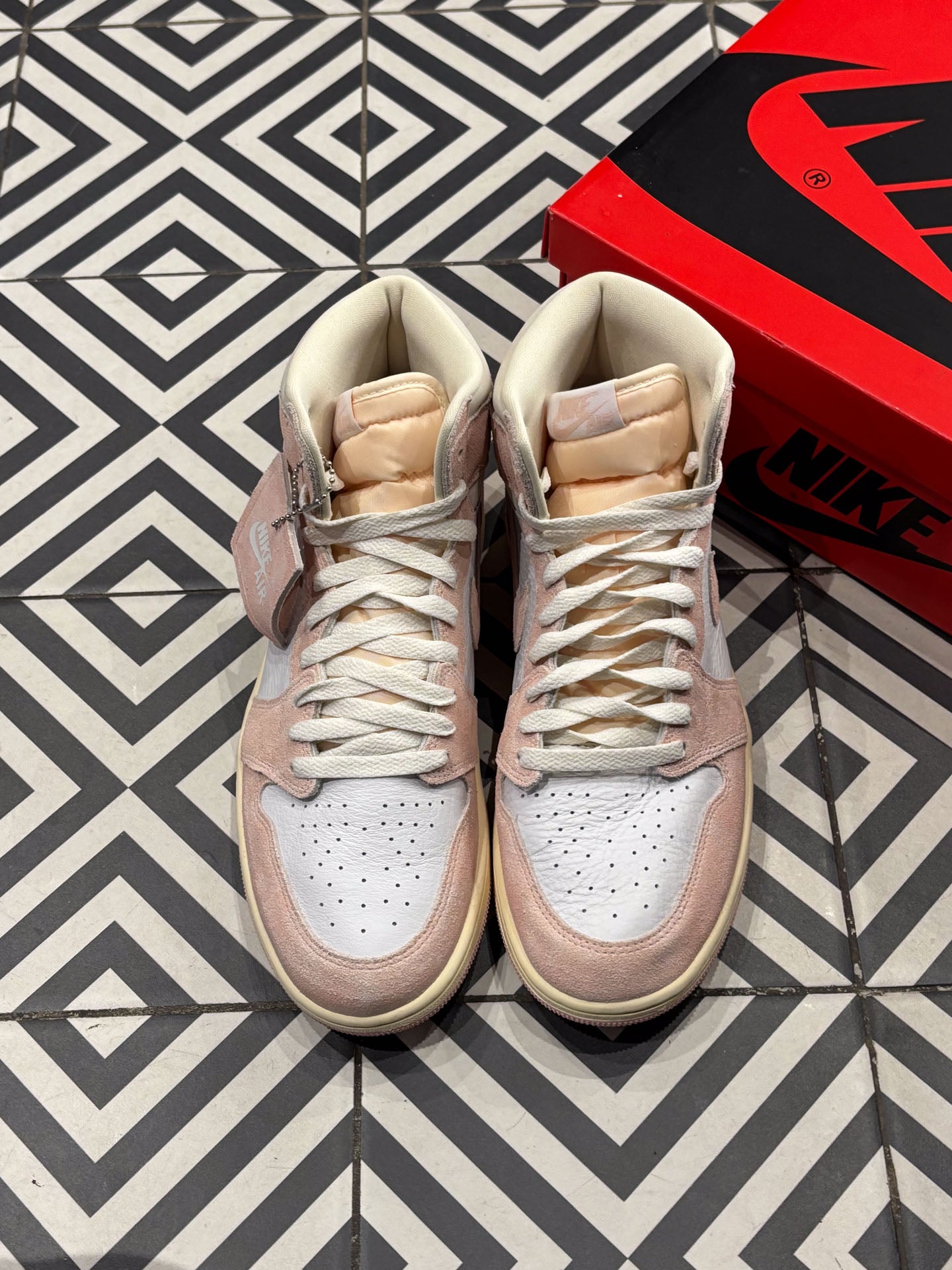 Jordan 1 Washed Pink (Taille 43)