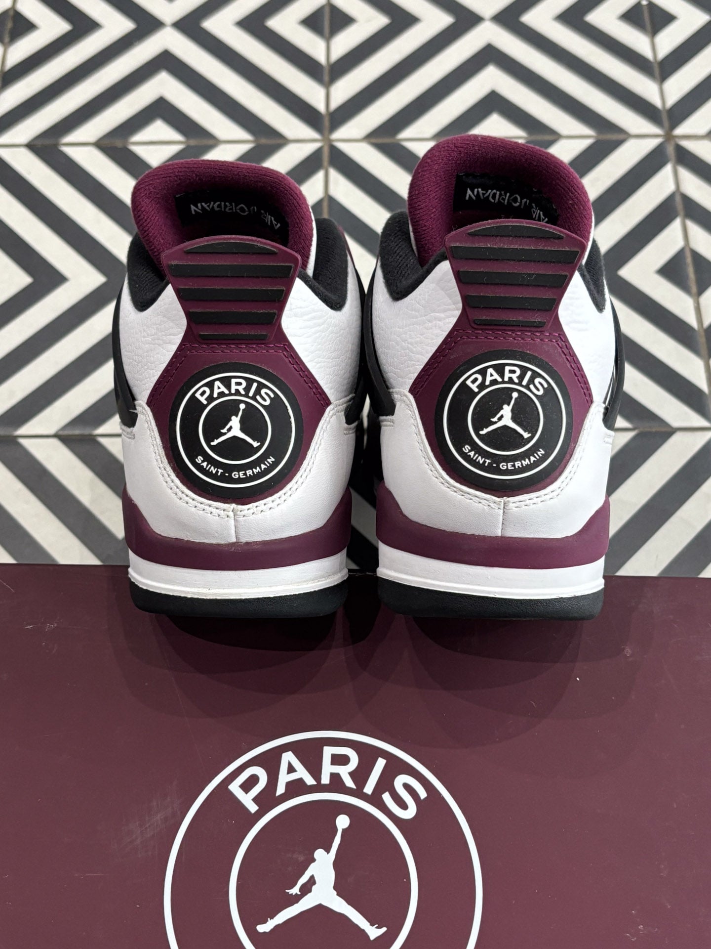 Jordan 4 PSG (Taille 38,5)