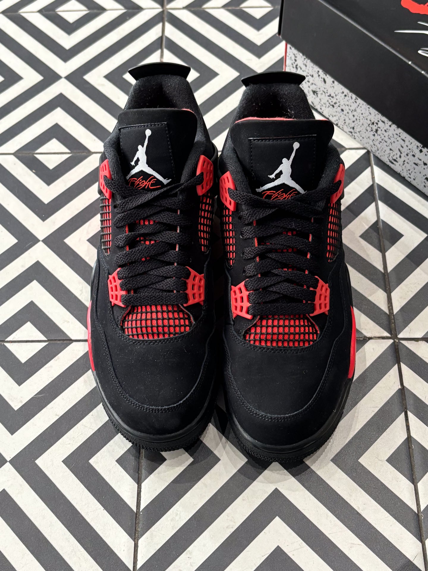 Jordan 4 Red Thunder (Taille 42,5)