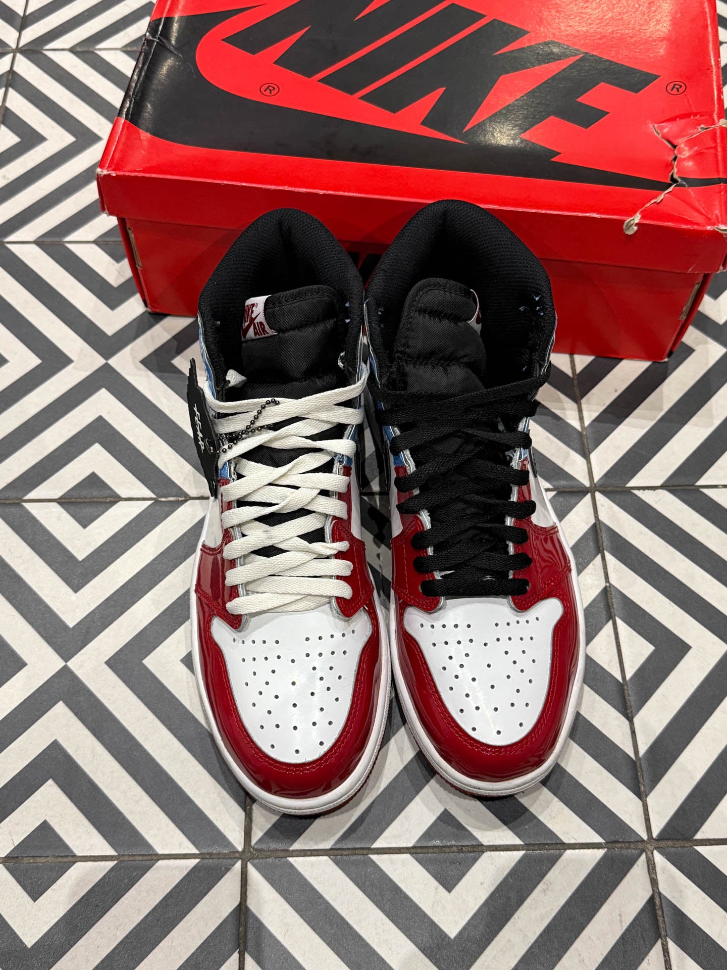 Jordan 1 High Fearless (Taille 42,5)