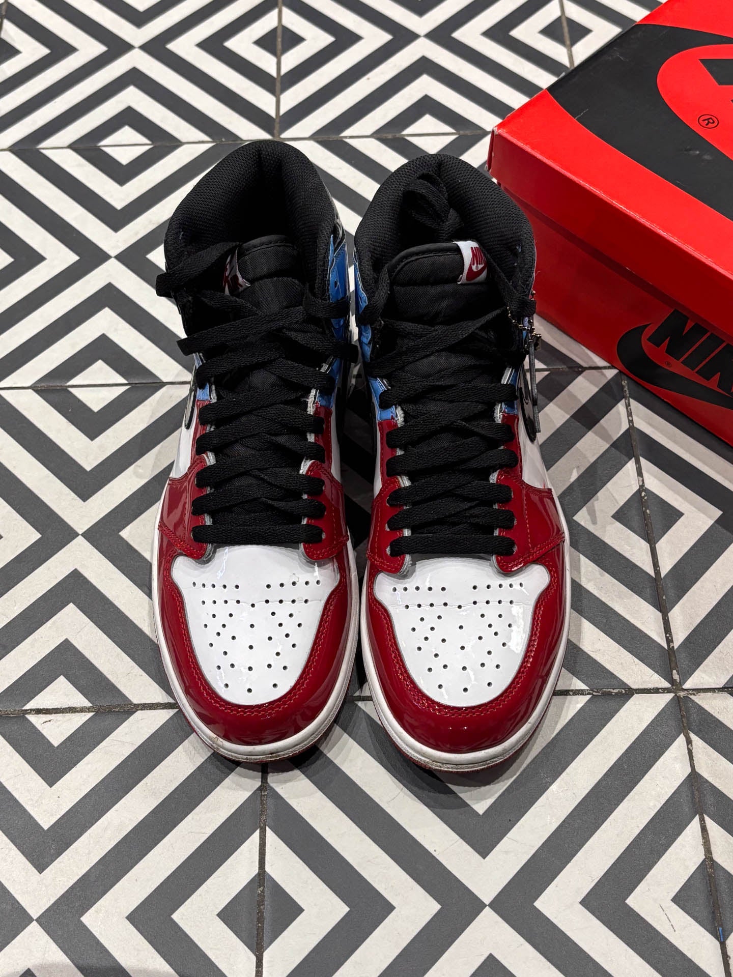 Jordan 1 High Fearless (Taille 42)