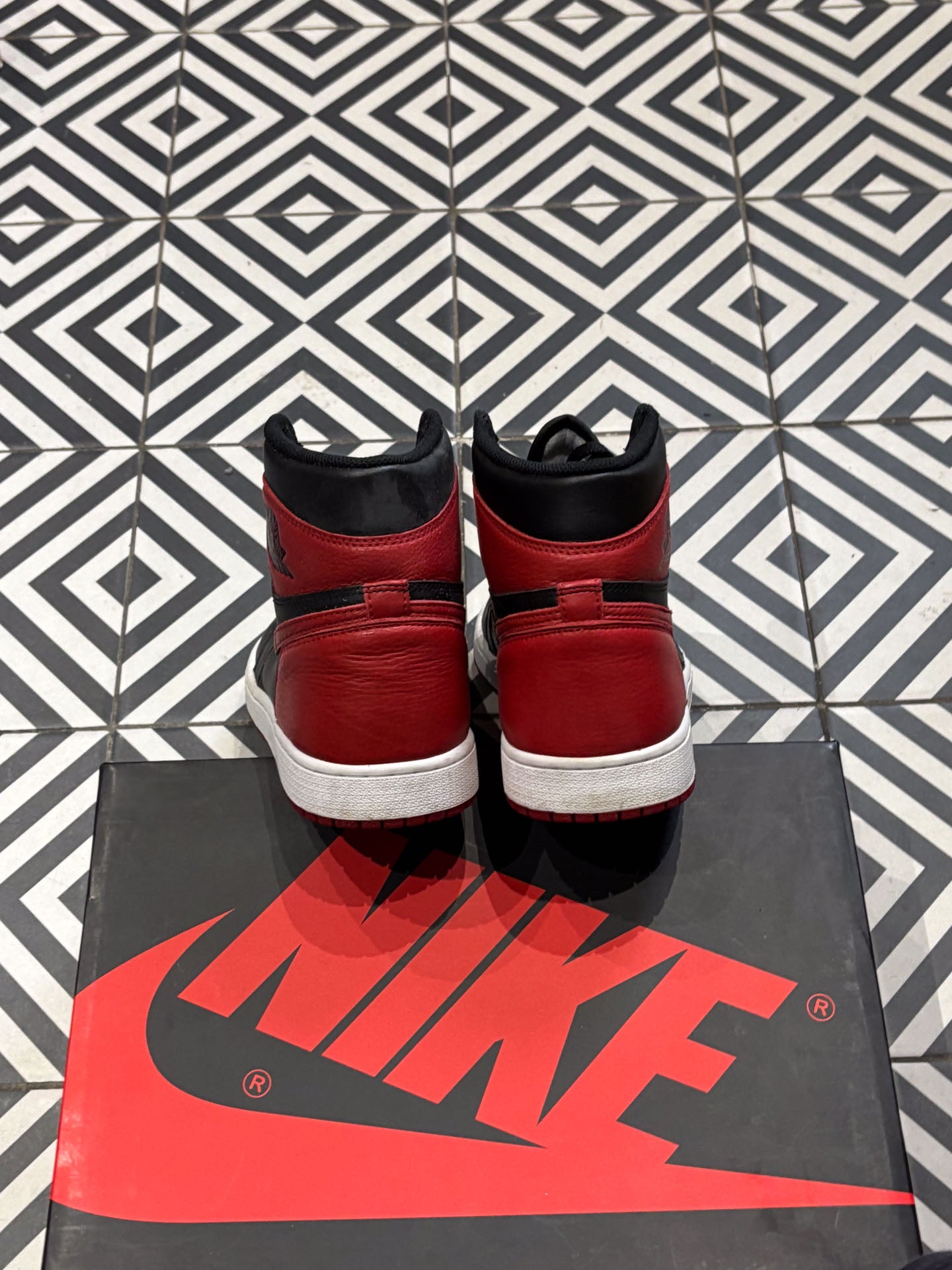 Jordan 1 High banned (Taille 44,5)