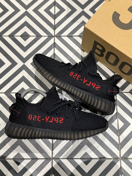 Yeezy 350 V2 Bred (Taille 40,5)