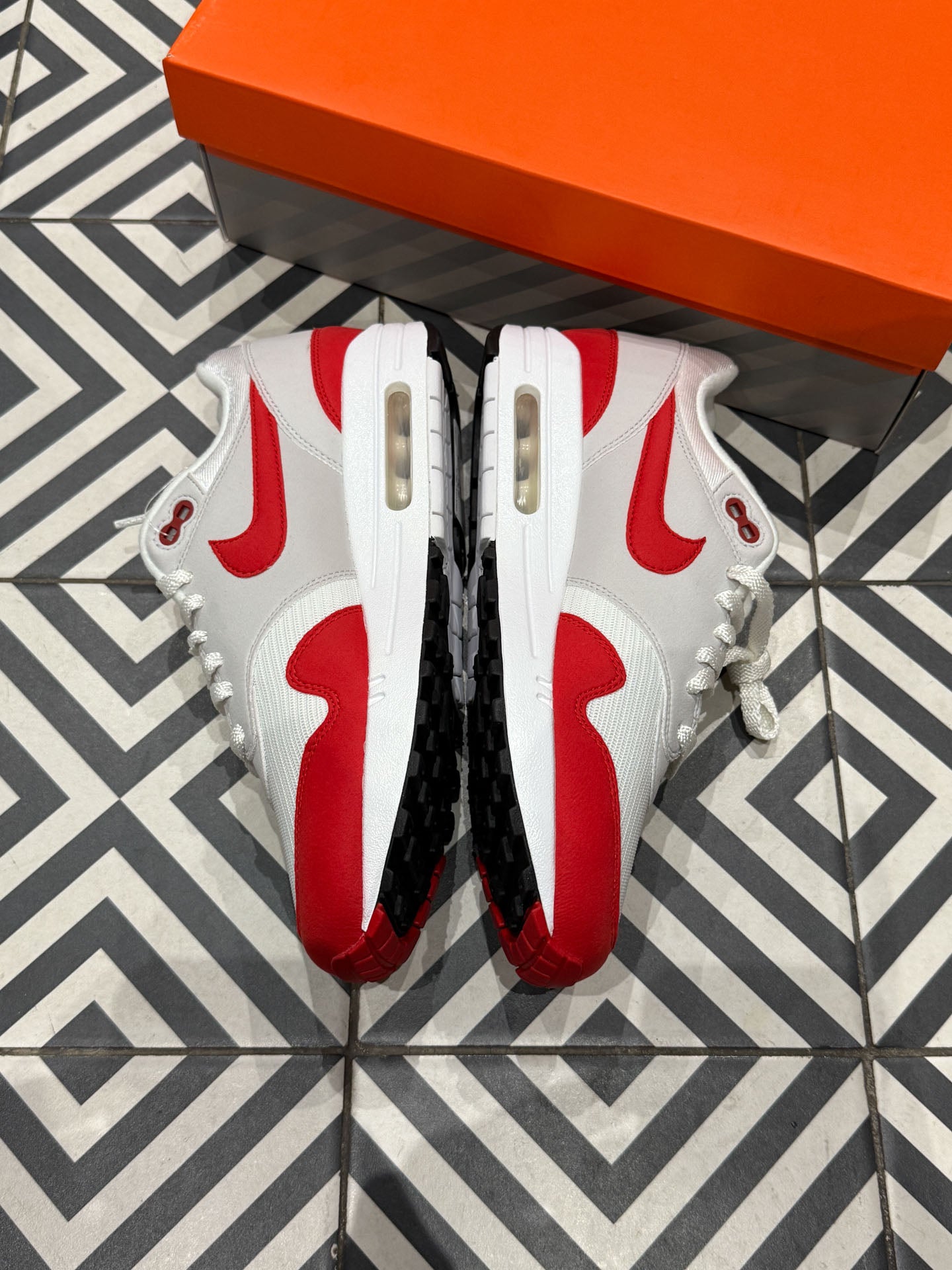 Air Max 1 Anniversary Red (Taille 42,5)