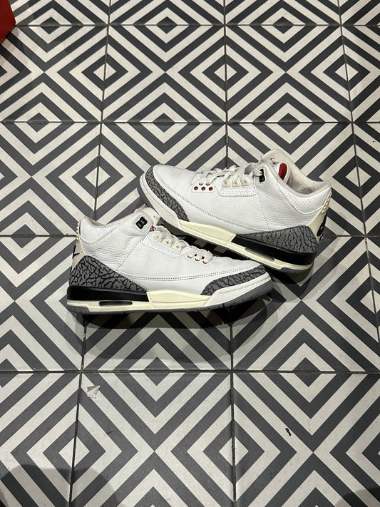 Jordan 4 White Cement GS (Taille 40)