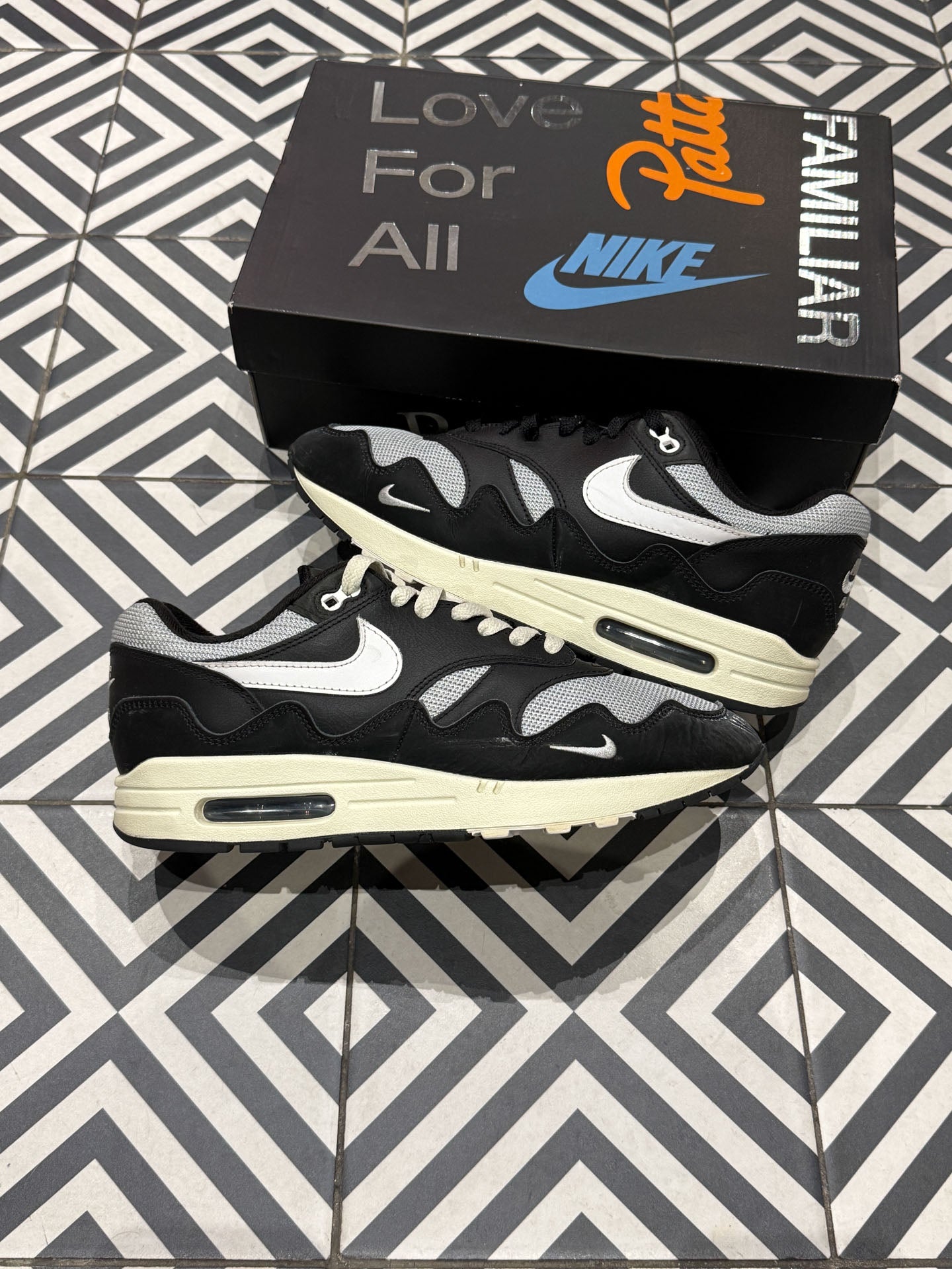 Air Max 1 Patta Black (Taille 42,5)