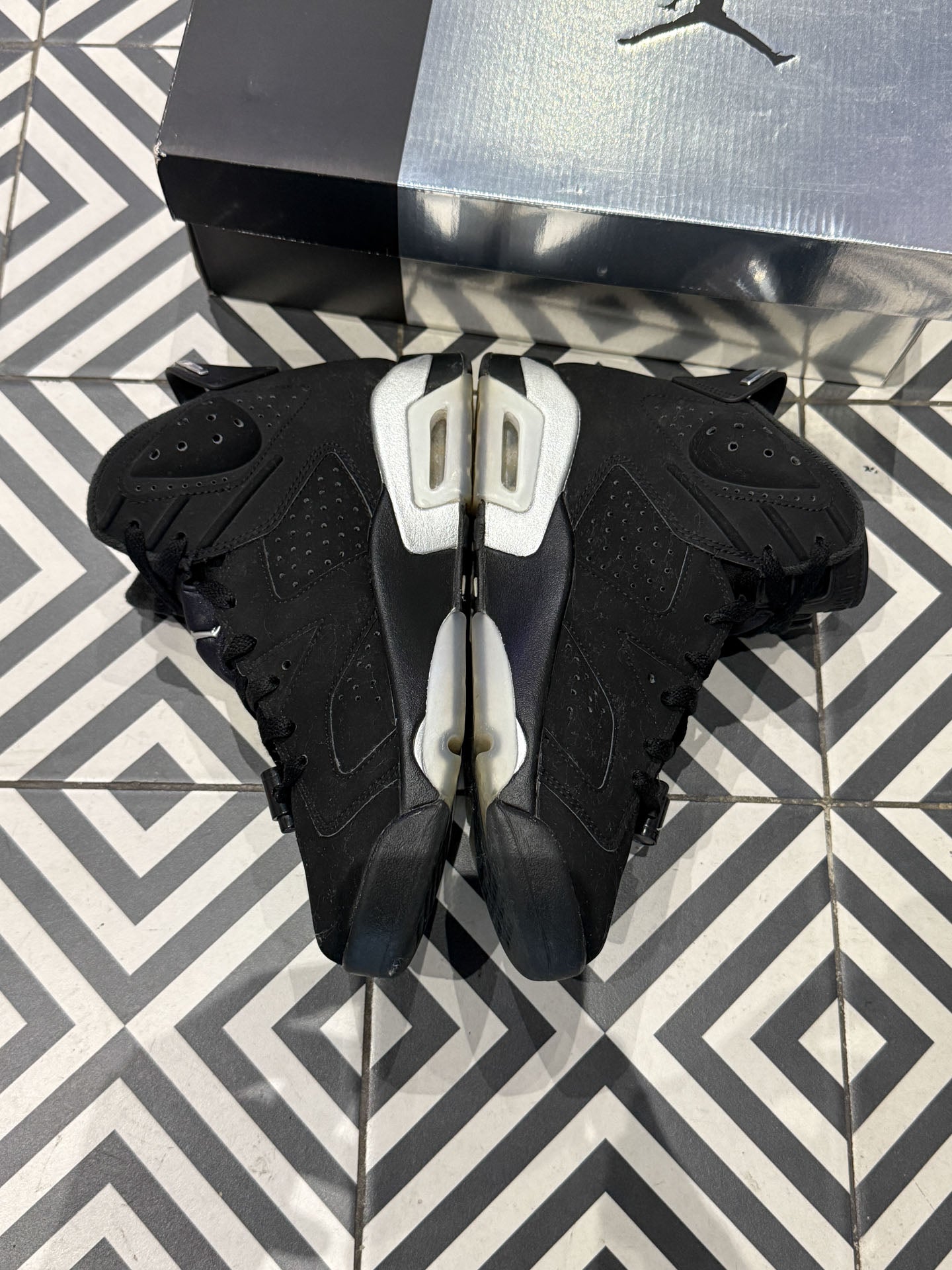 Jordan 6 Black Metallic (Taille 40)