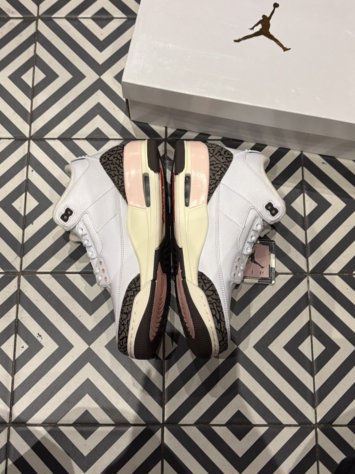 Jordan 3 Napolitan (Taille 44)