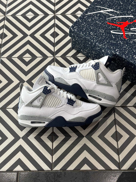 Jordan 4 Midnight navy (Taille 38)