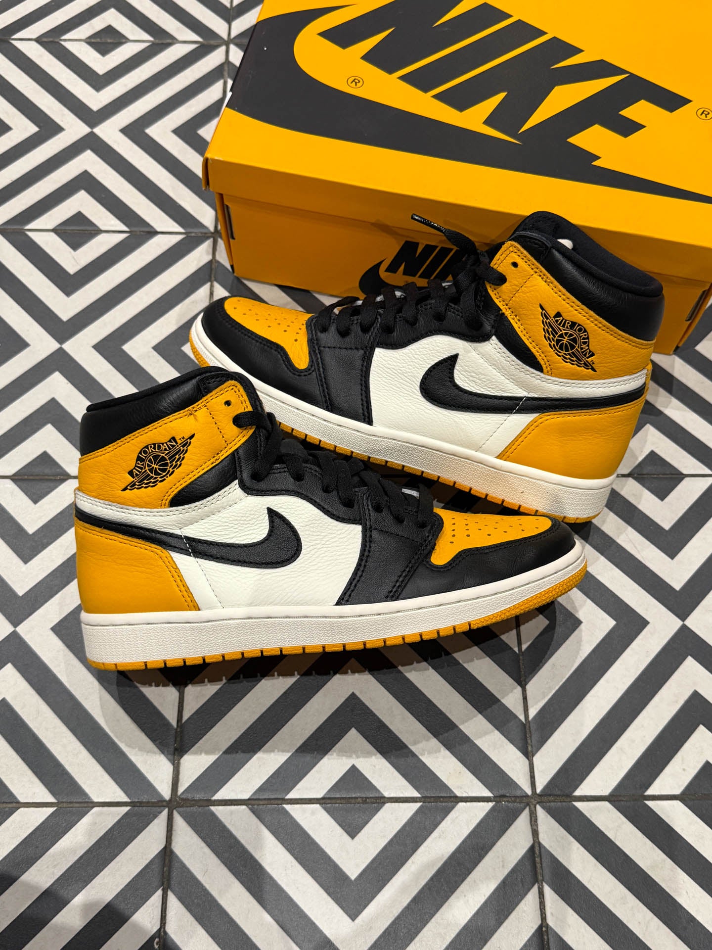 Jordan 1 High Taxi (Taille 42)