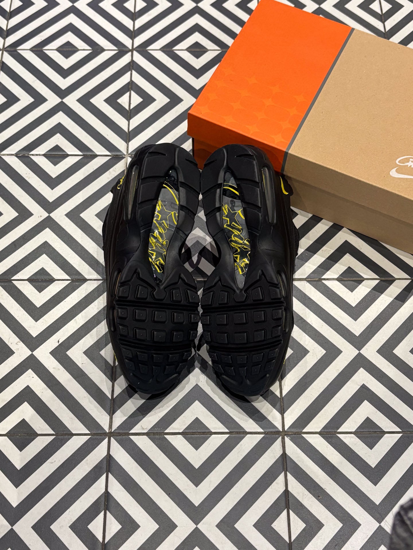 Air Max 95 Corteiz Honey Black (Taille 41)