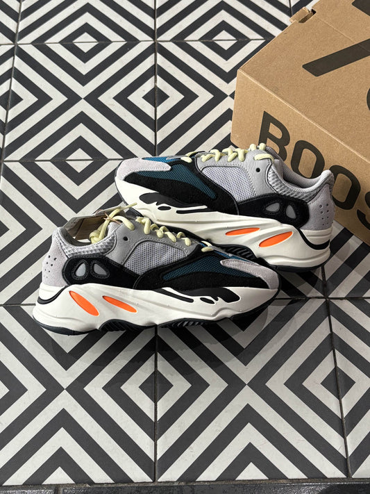 Yeezy 700 Wave Runner (Taille 38,5)