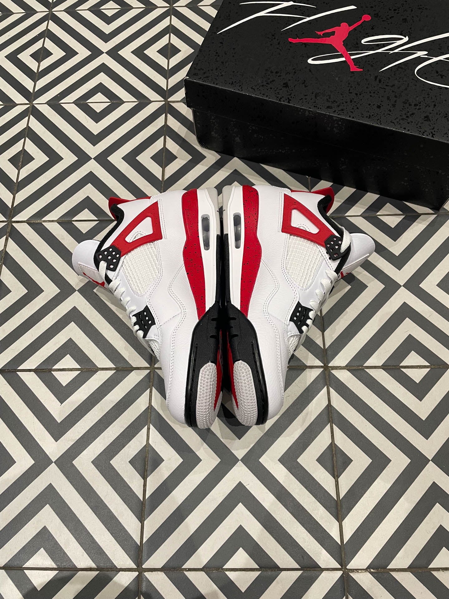 Jordan 4 Red Cement (Taille 42)