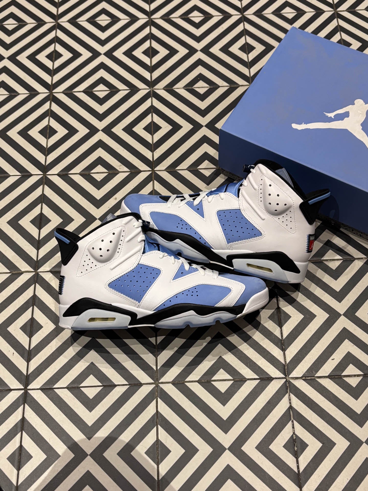 Jordan 6 UNC (Taille 47,5)