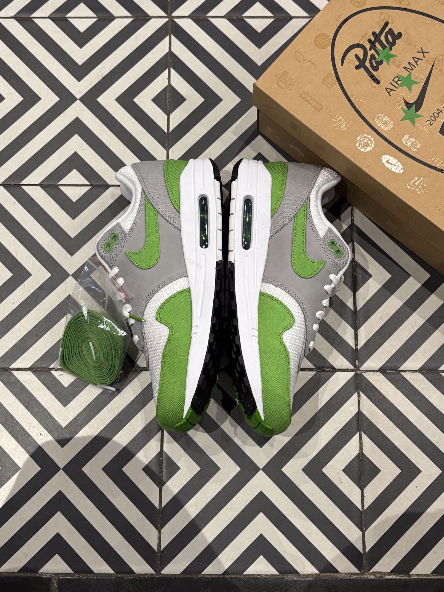 Air Max 1 Chlorophyll Taille 36 36 5 42 SwaveKiqs