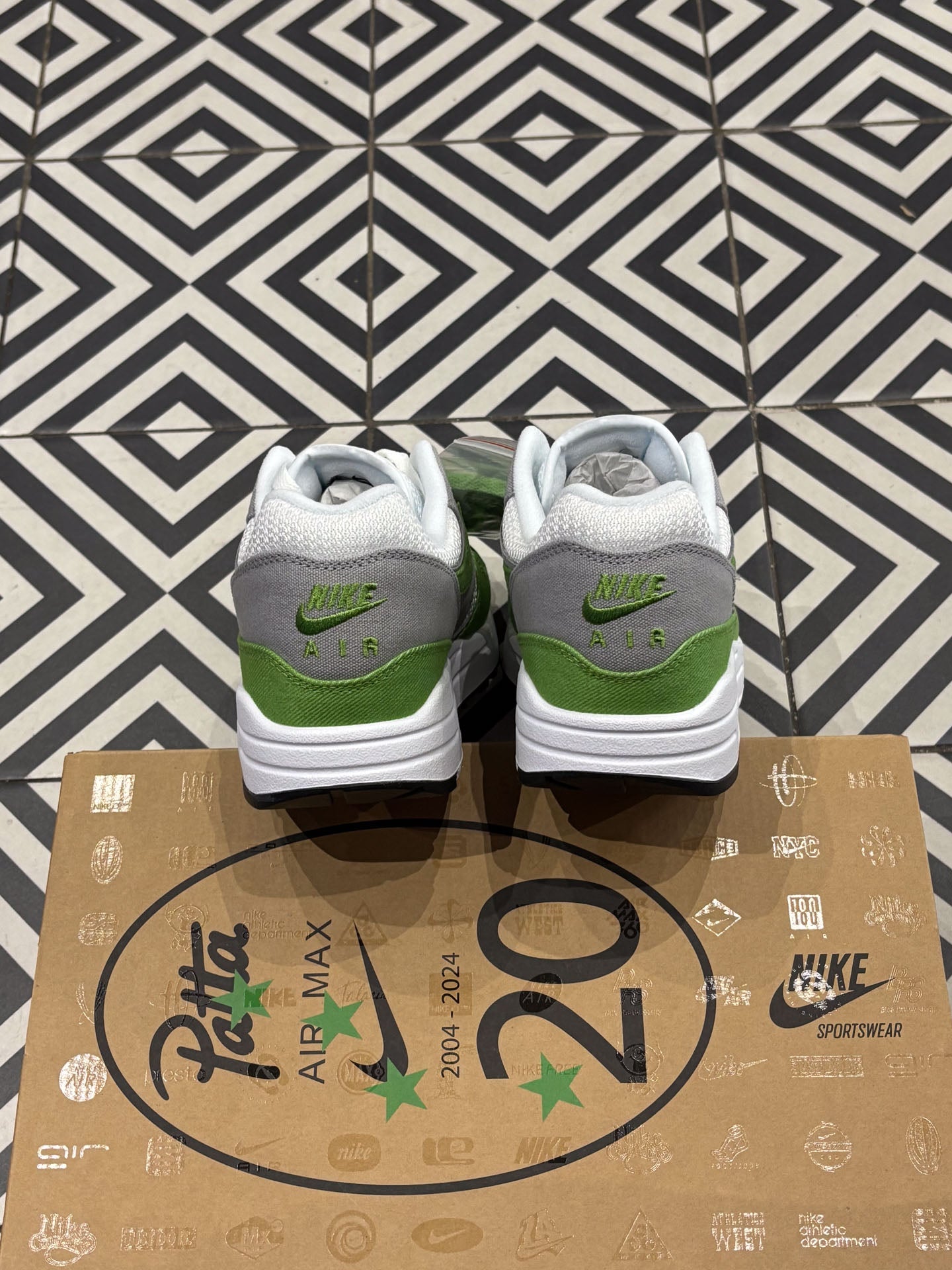 Air Max 1 Chlorophyll (Taille 36/36,5/42)