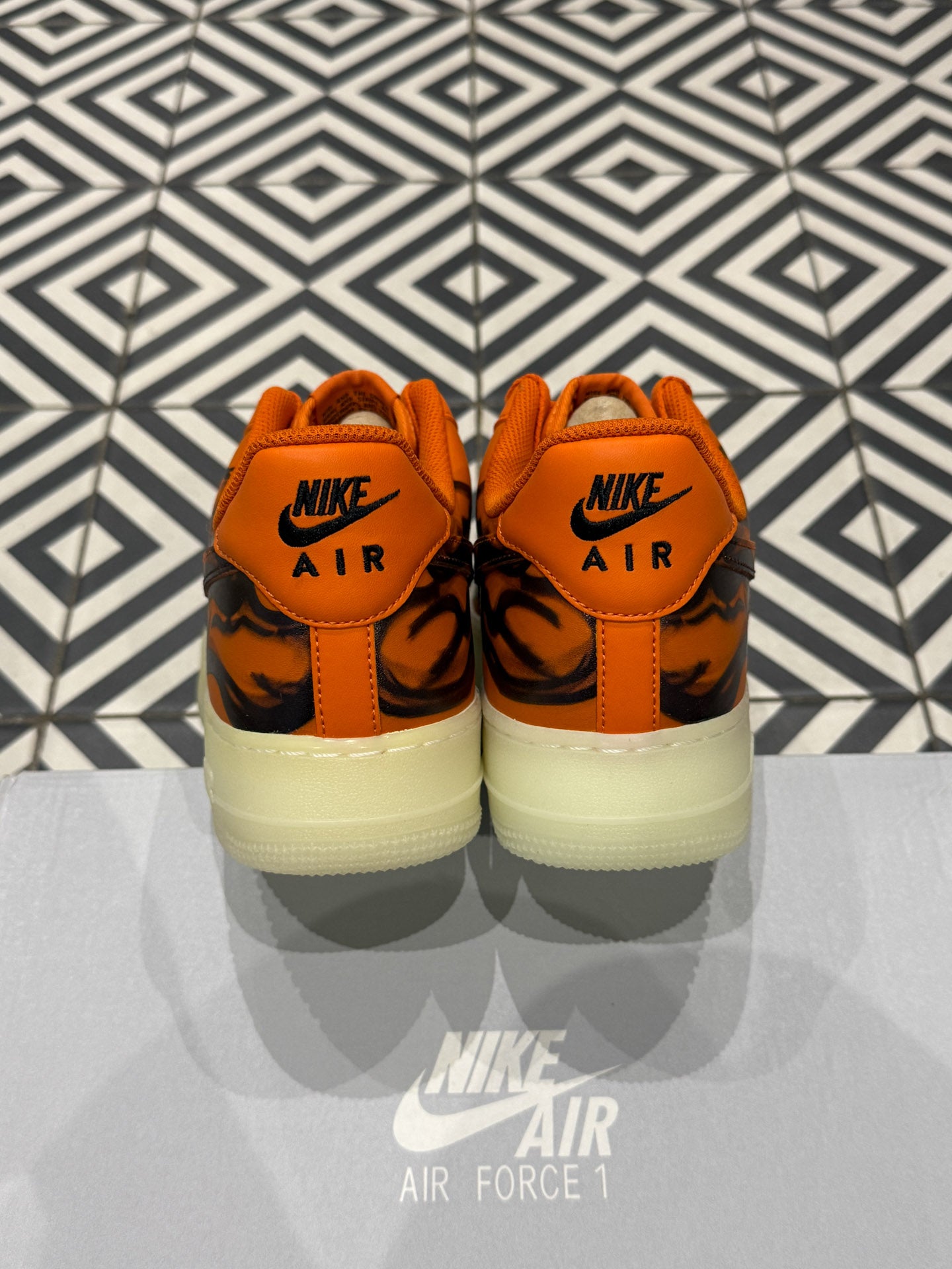 Air Force 1 Skeleton Orange (Taille 44)