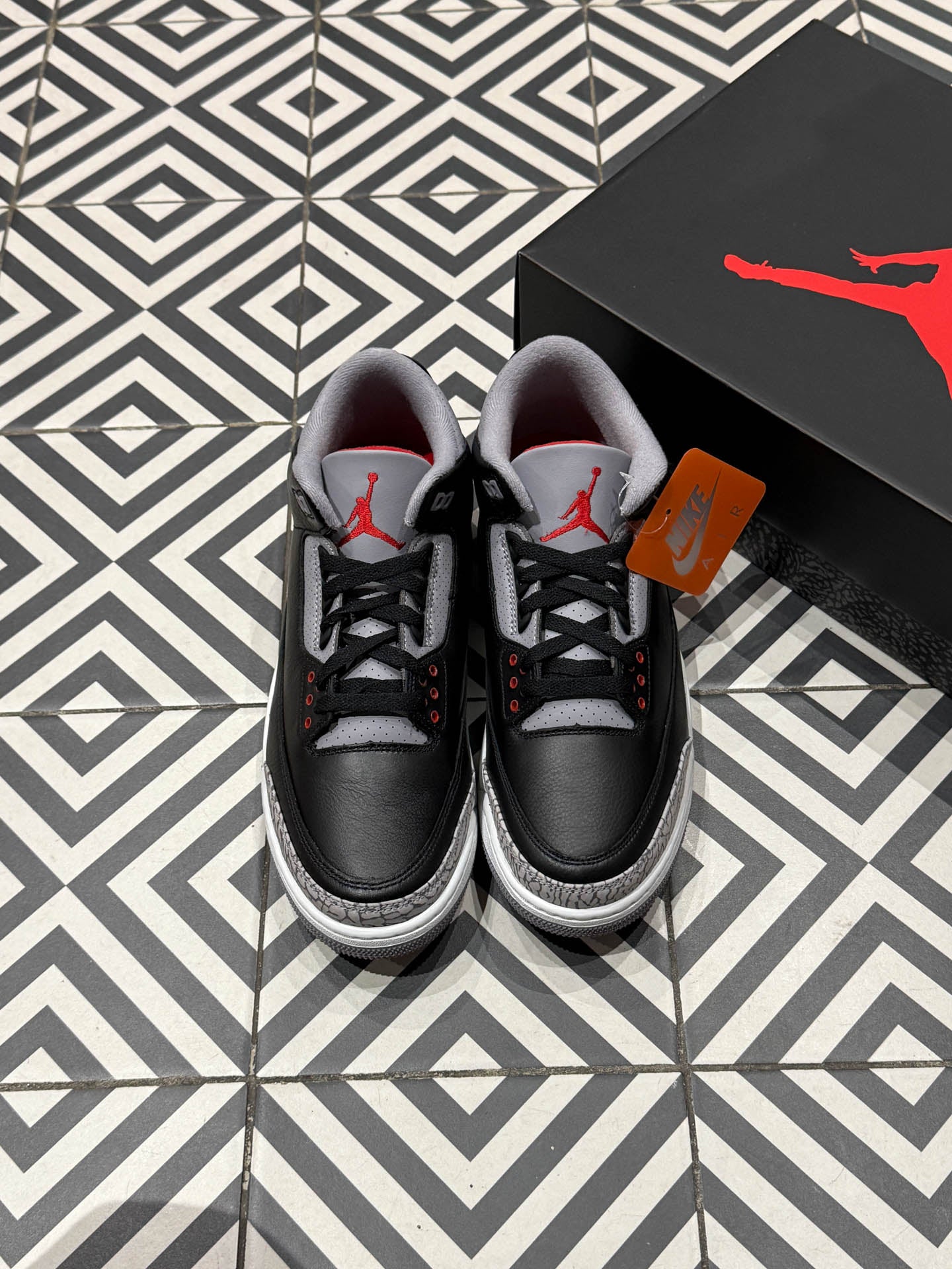 Jordan 3 Black Cement (Taille 45)