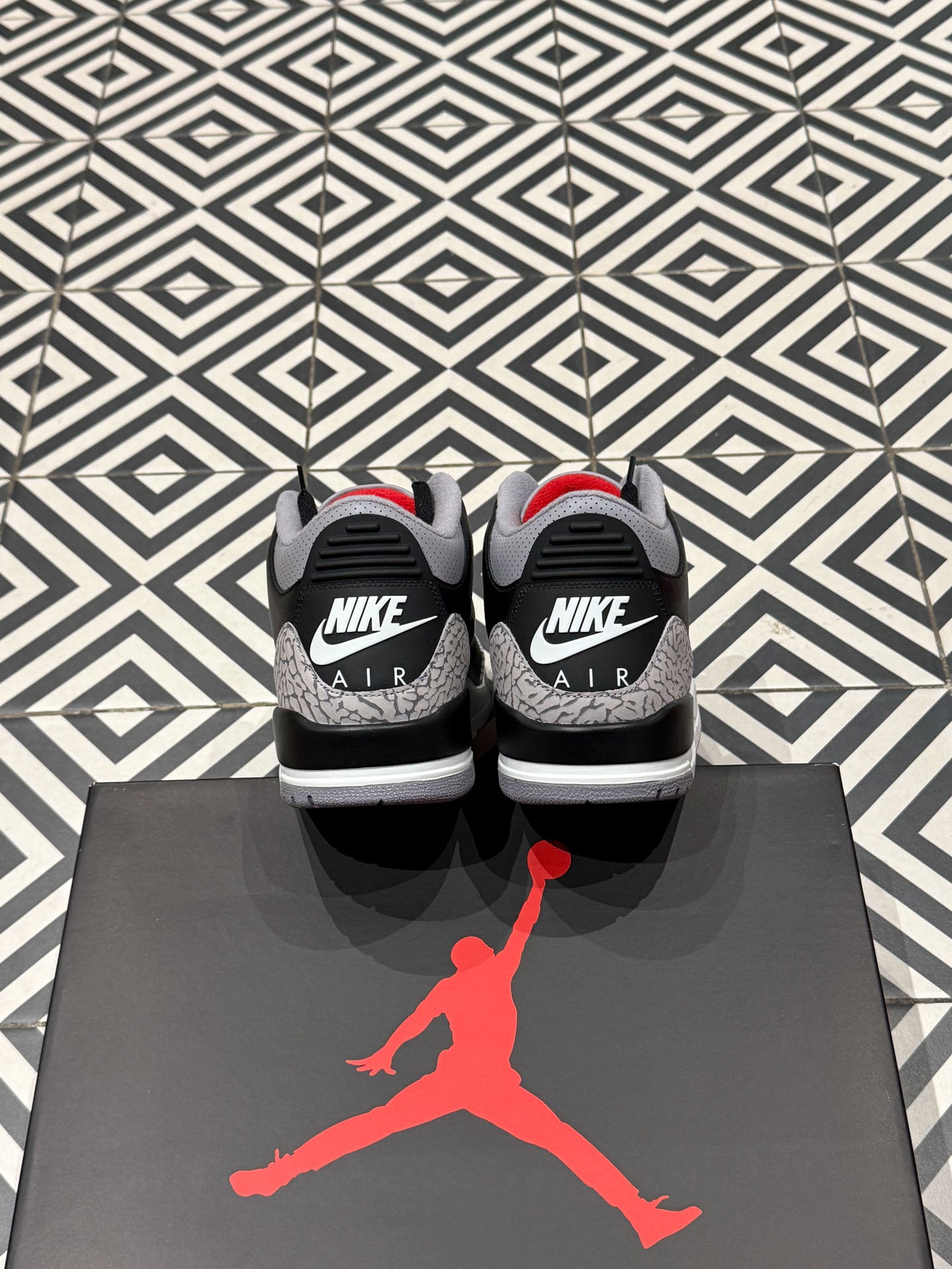 Jordan 3 Black Cement (Taille 45)