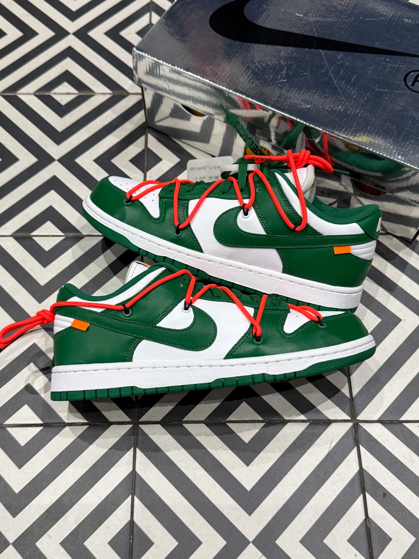 Dunk Off-White Pine Green (Taille 42)