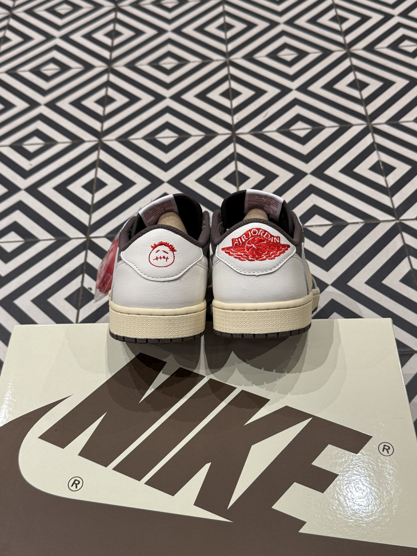 Jordan 1 Low Travis Scott Reverse Mocha (Taille 43)