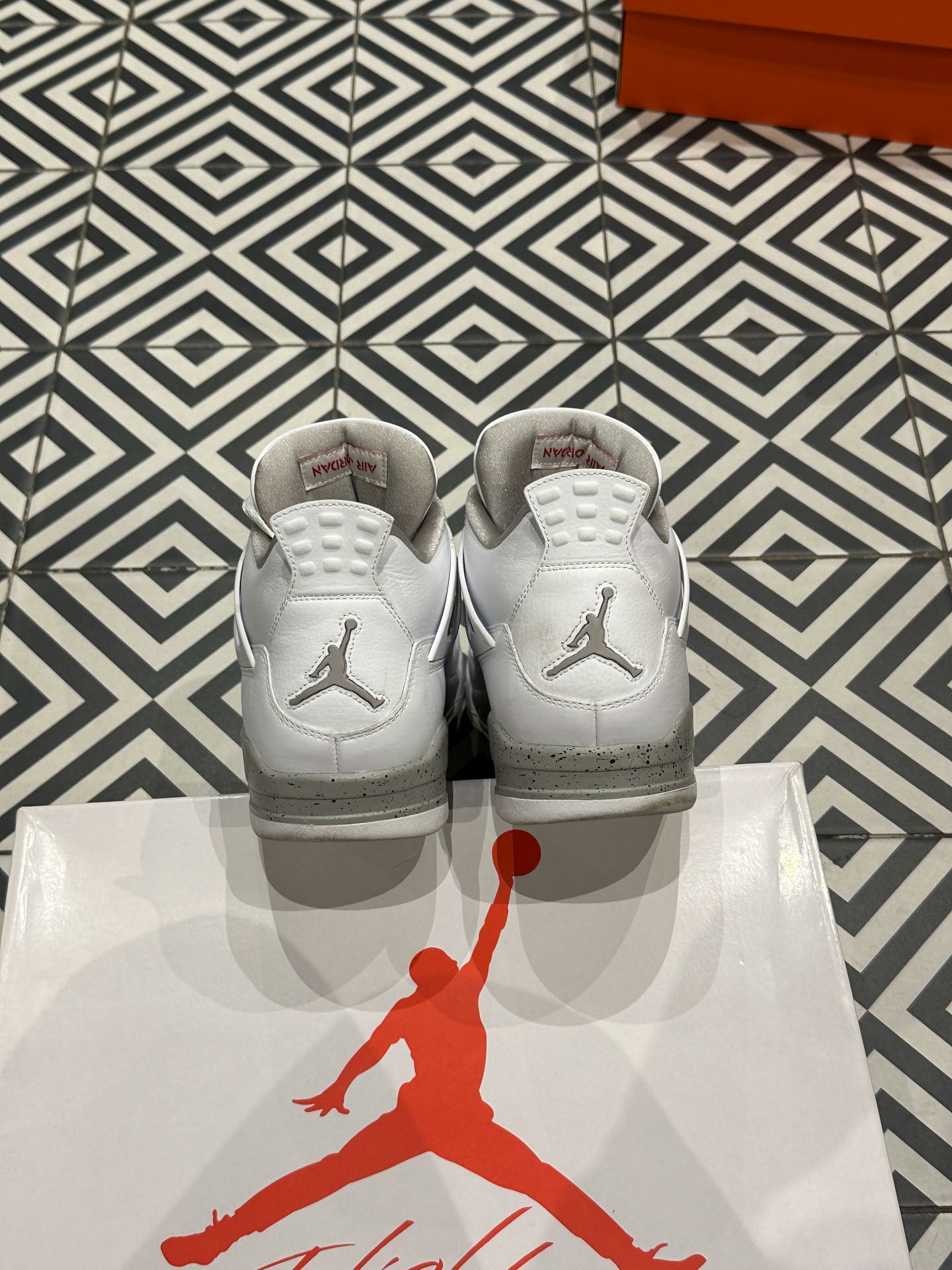 Jordan 4 White Oreo (Taille 47)