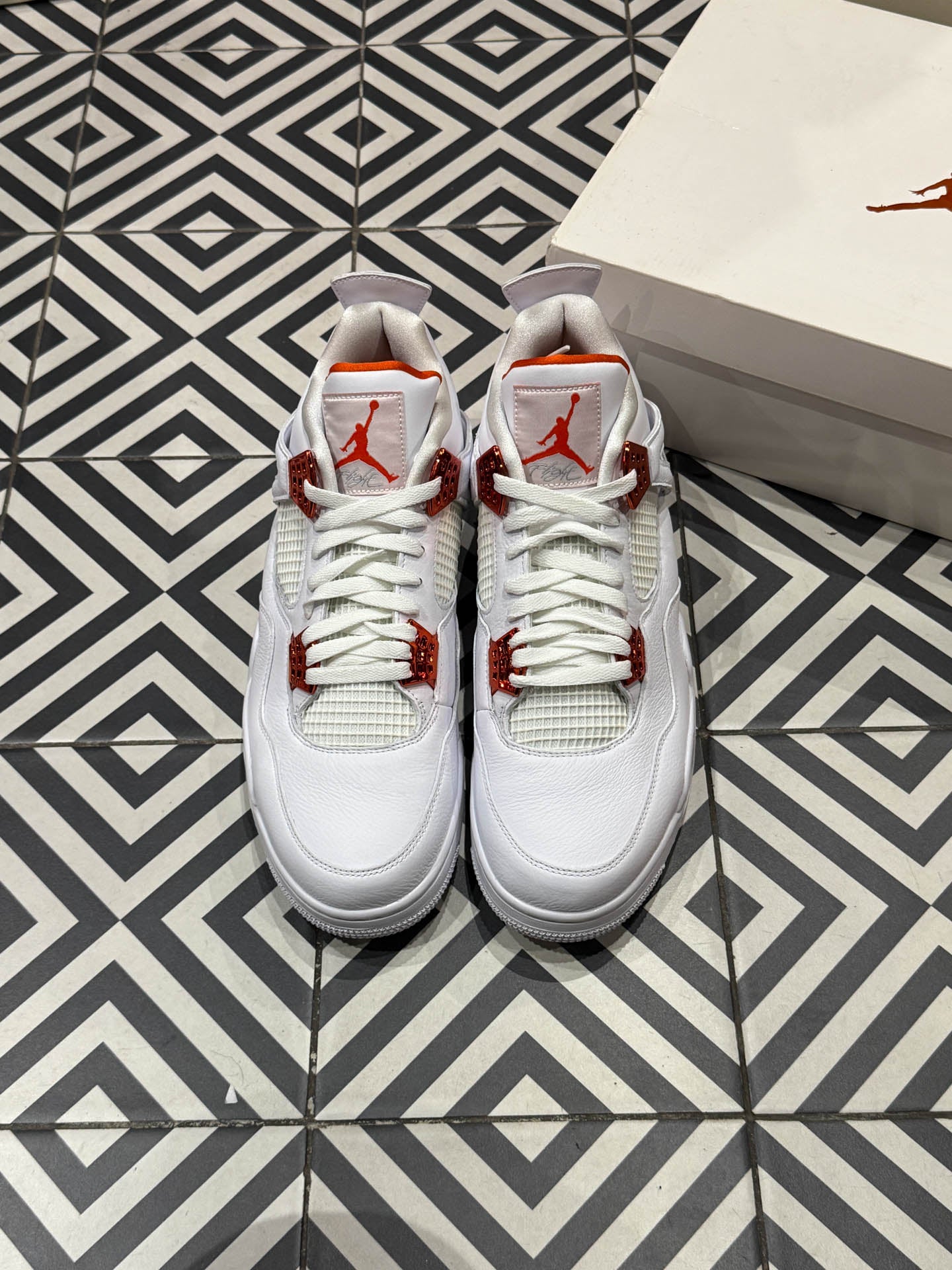 Jordan 4 Metallic Orange (Taille 48,5)