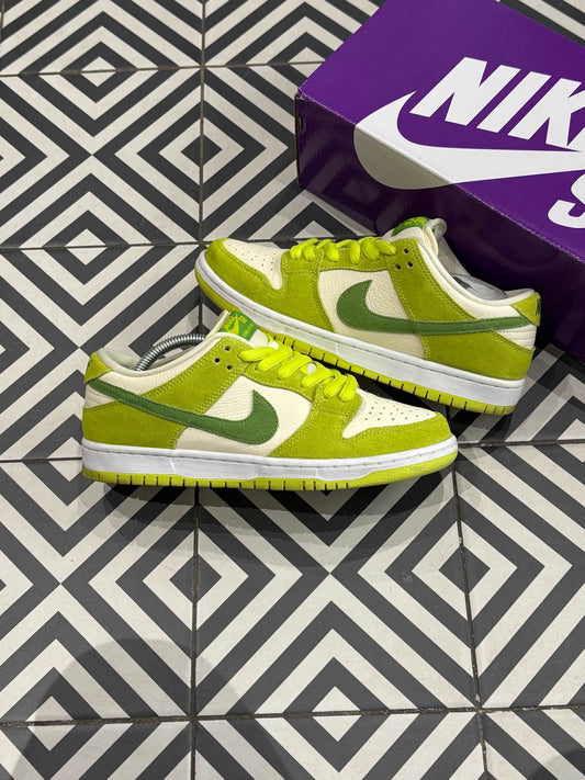 Dunk Low SB Apple Green (Taille 40,5)