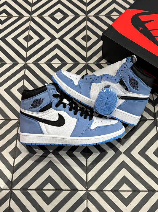 Jordan 1 High University Blue (Taille 42)