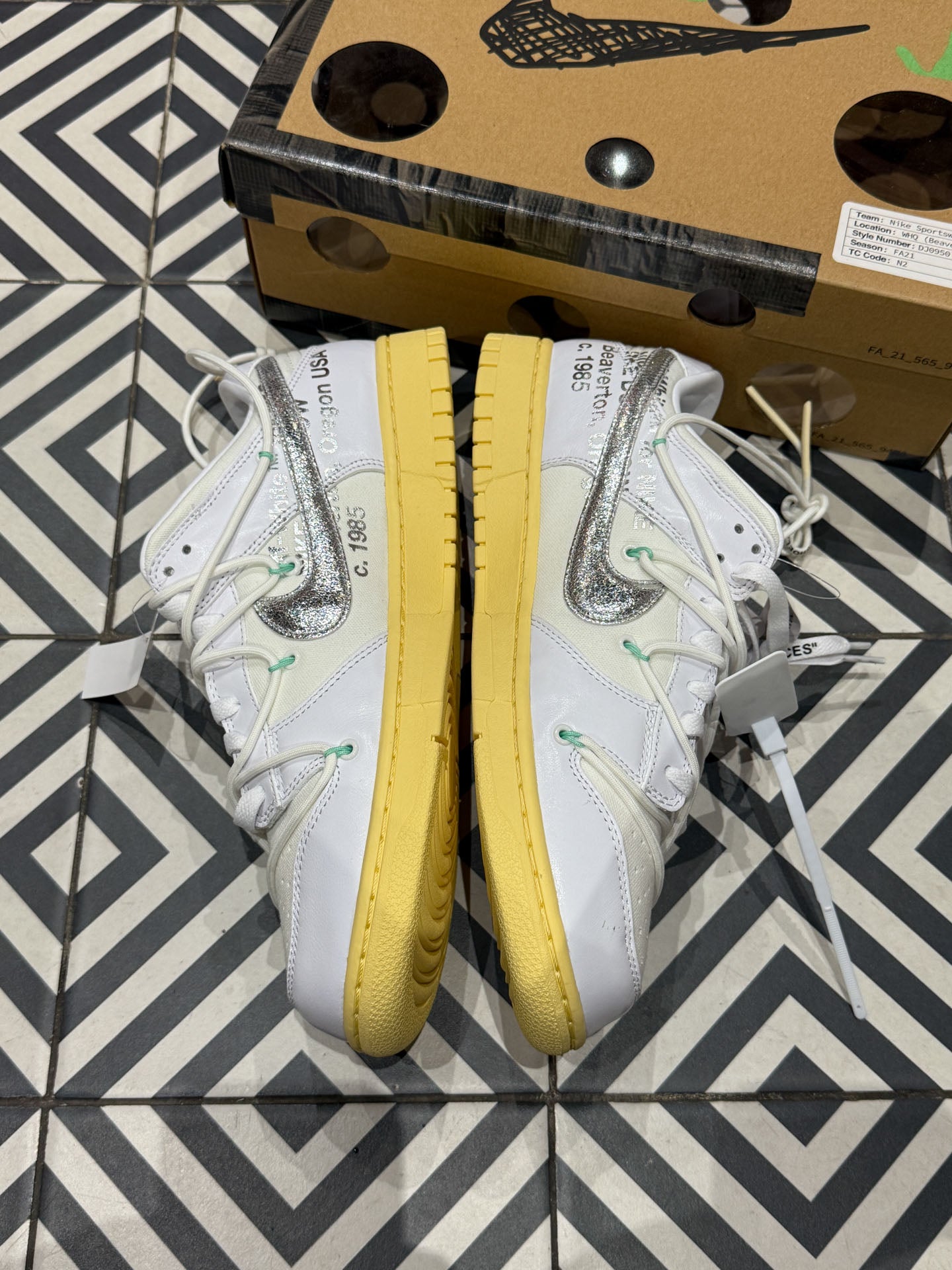 Dunk Low Off-White Lot 01/50 (Taille 46)