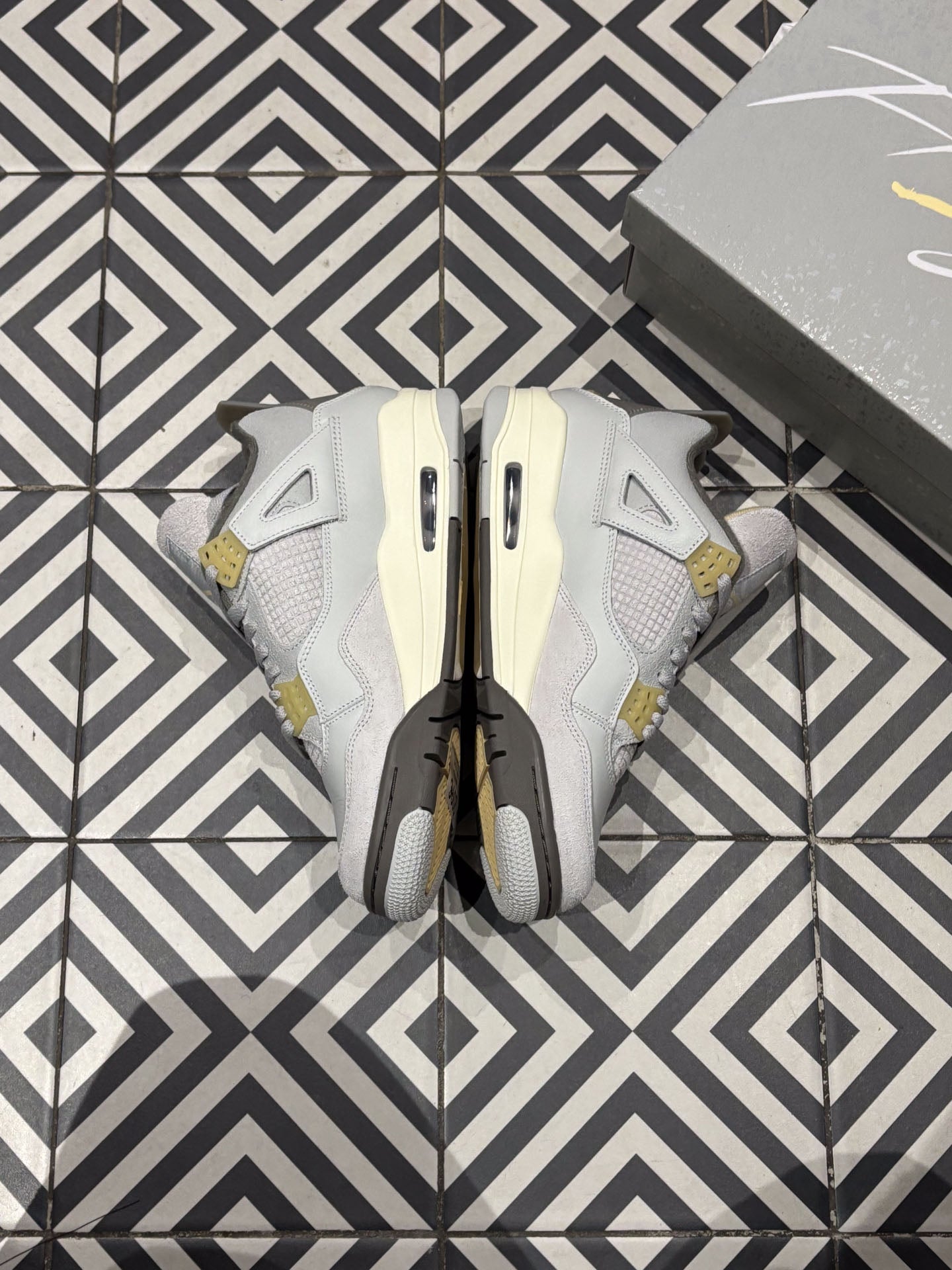 Jordan 4 Craft Photon Dust (Taille 42,5)