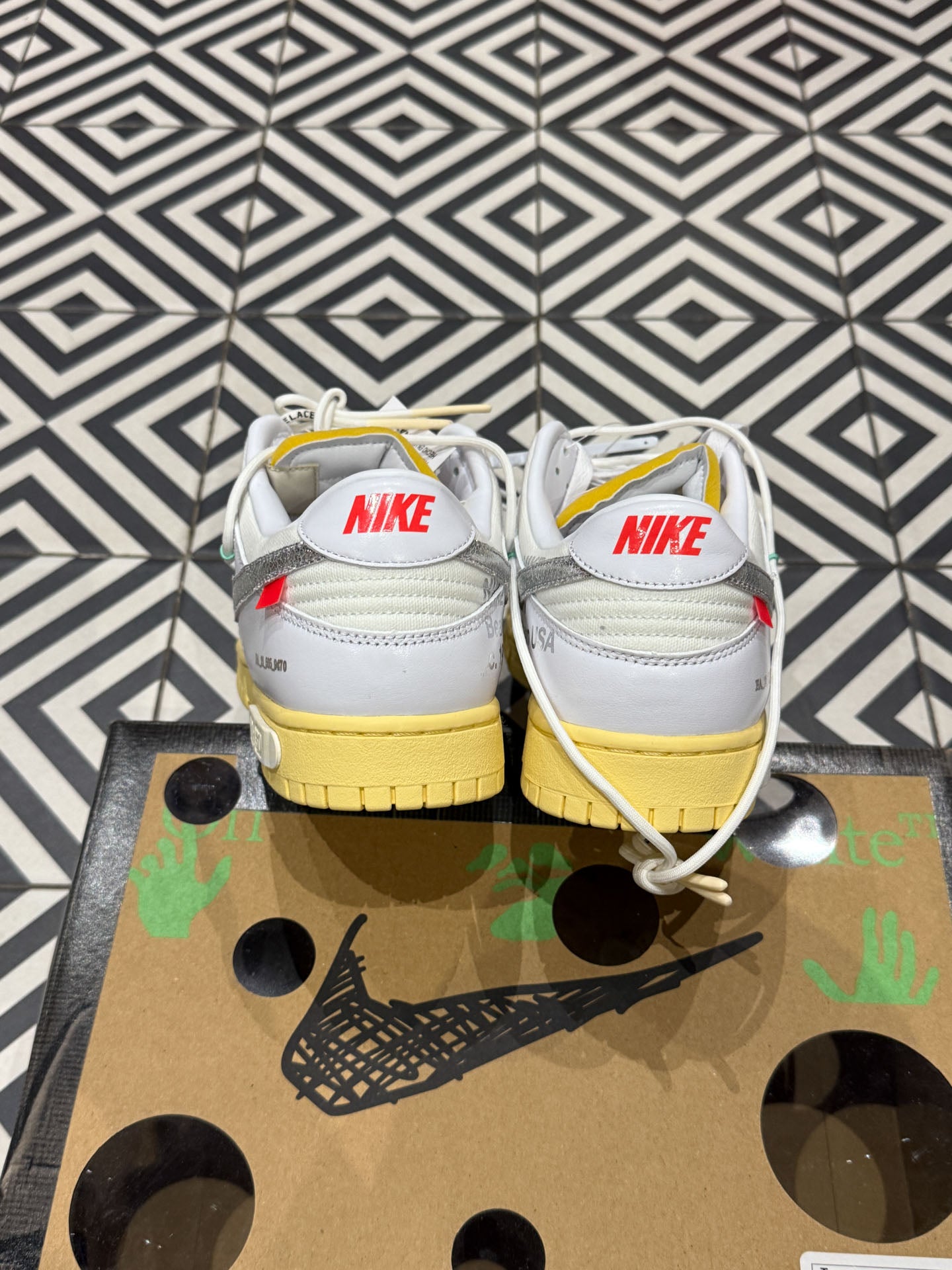 Dunk Low Off-White Lot 01/50 (Taille 46)