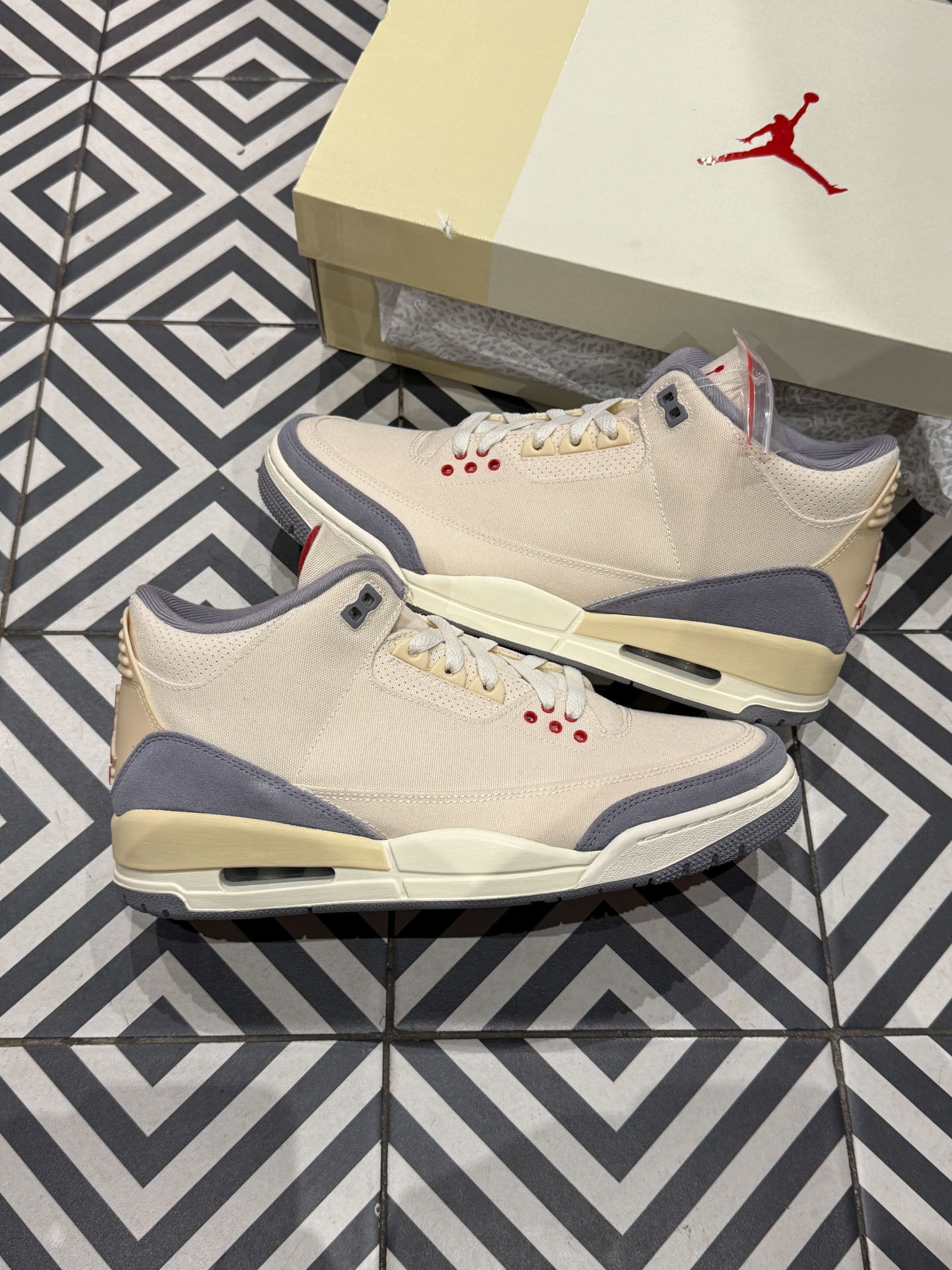 Jordan 3 Muslin (Taille 44)