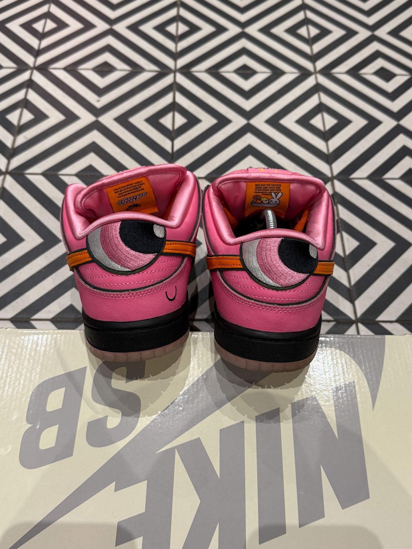 Dunk SB Supernana Blossom (Taille 41)