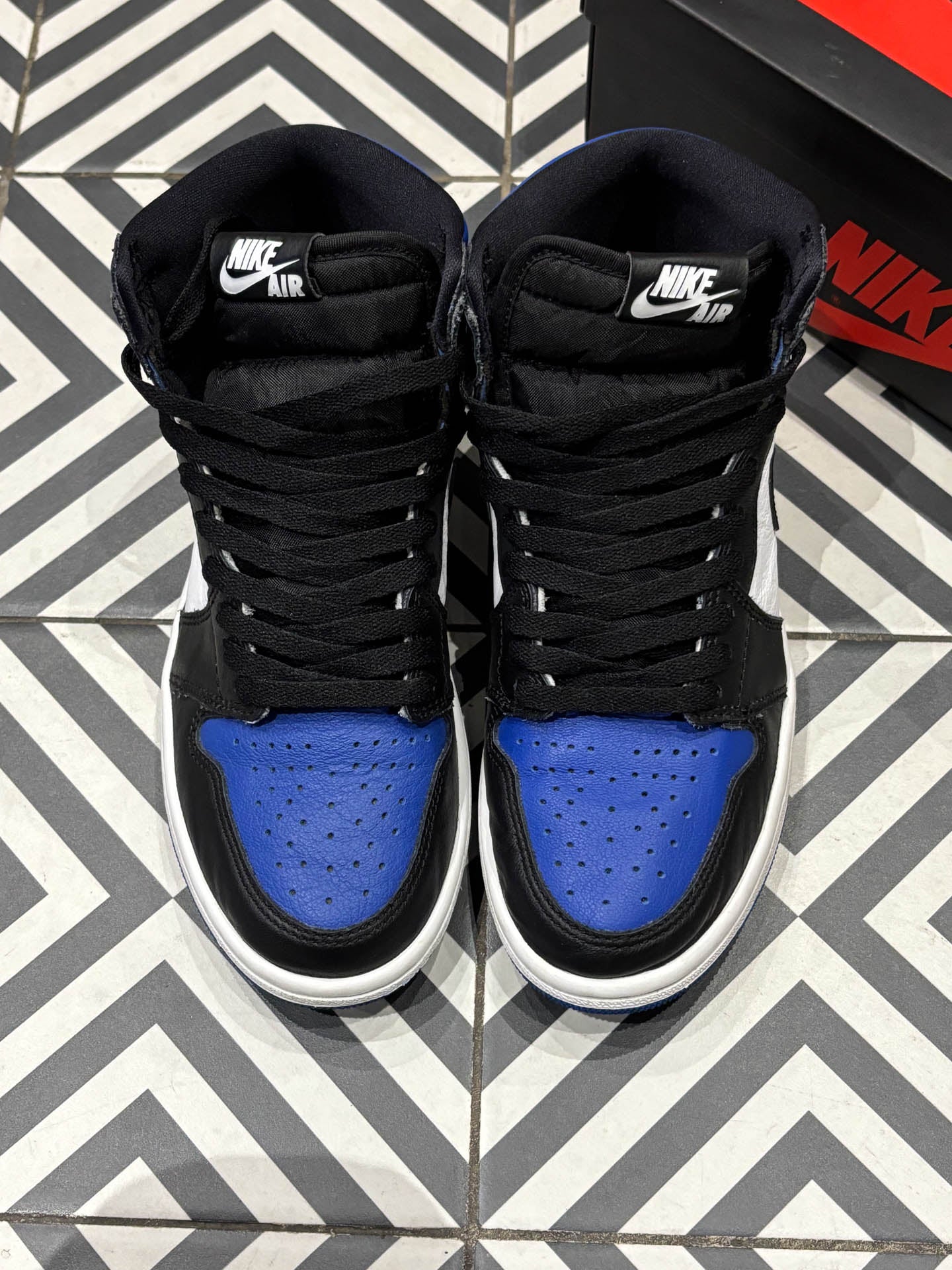 Jordan 1 High Royal The (Taille 39)