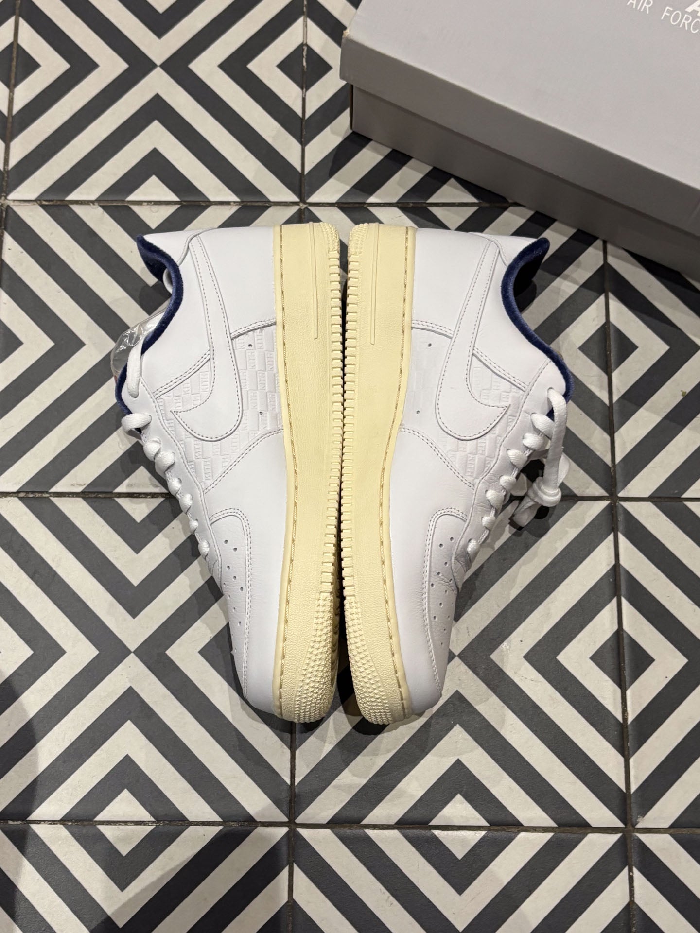 Air Force 1 Kith Paris (Taille 45)