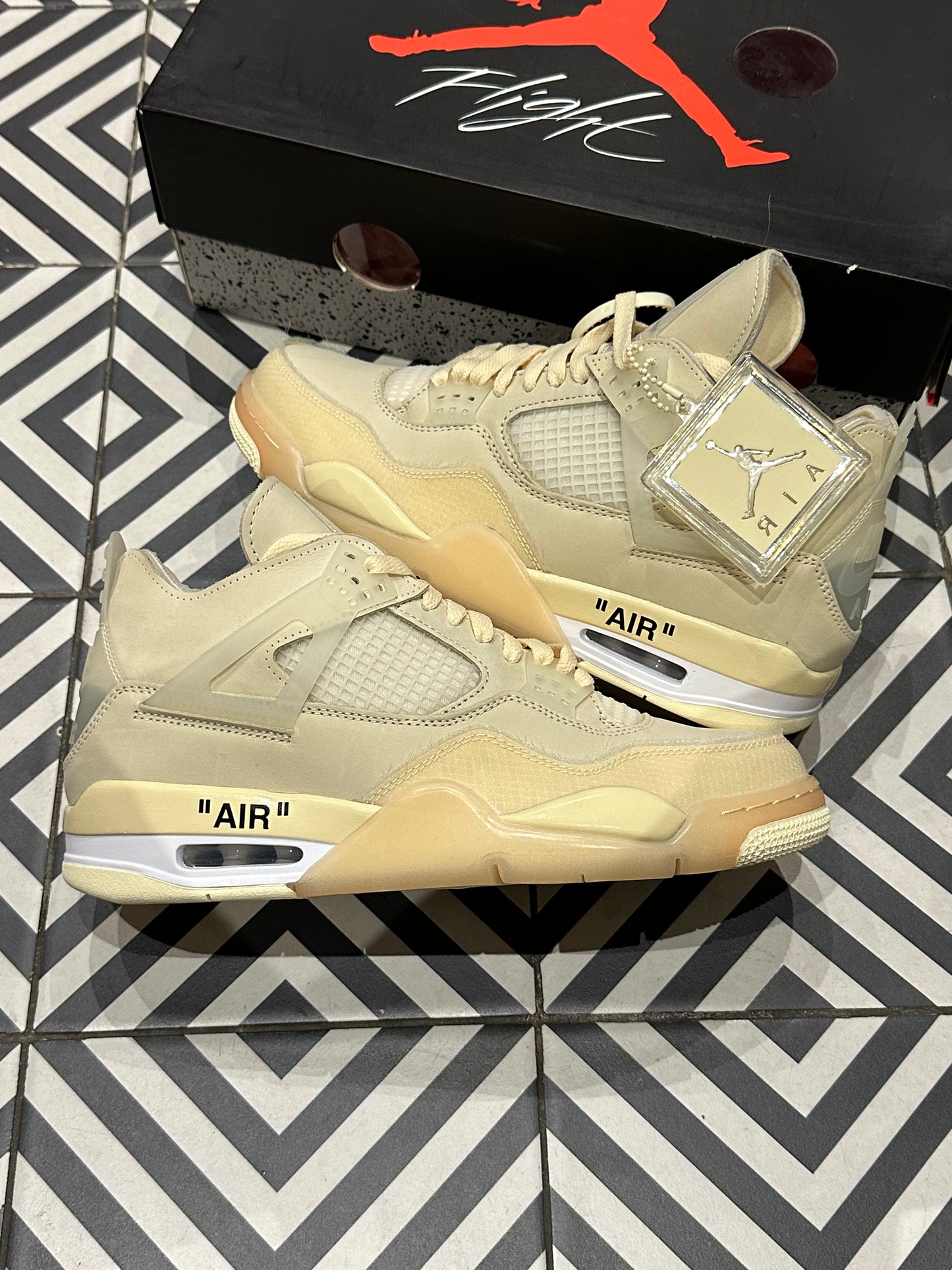 Jordan 4 Off-White Sail (Taille 43)