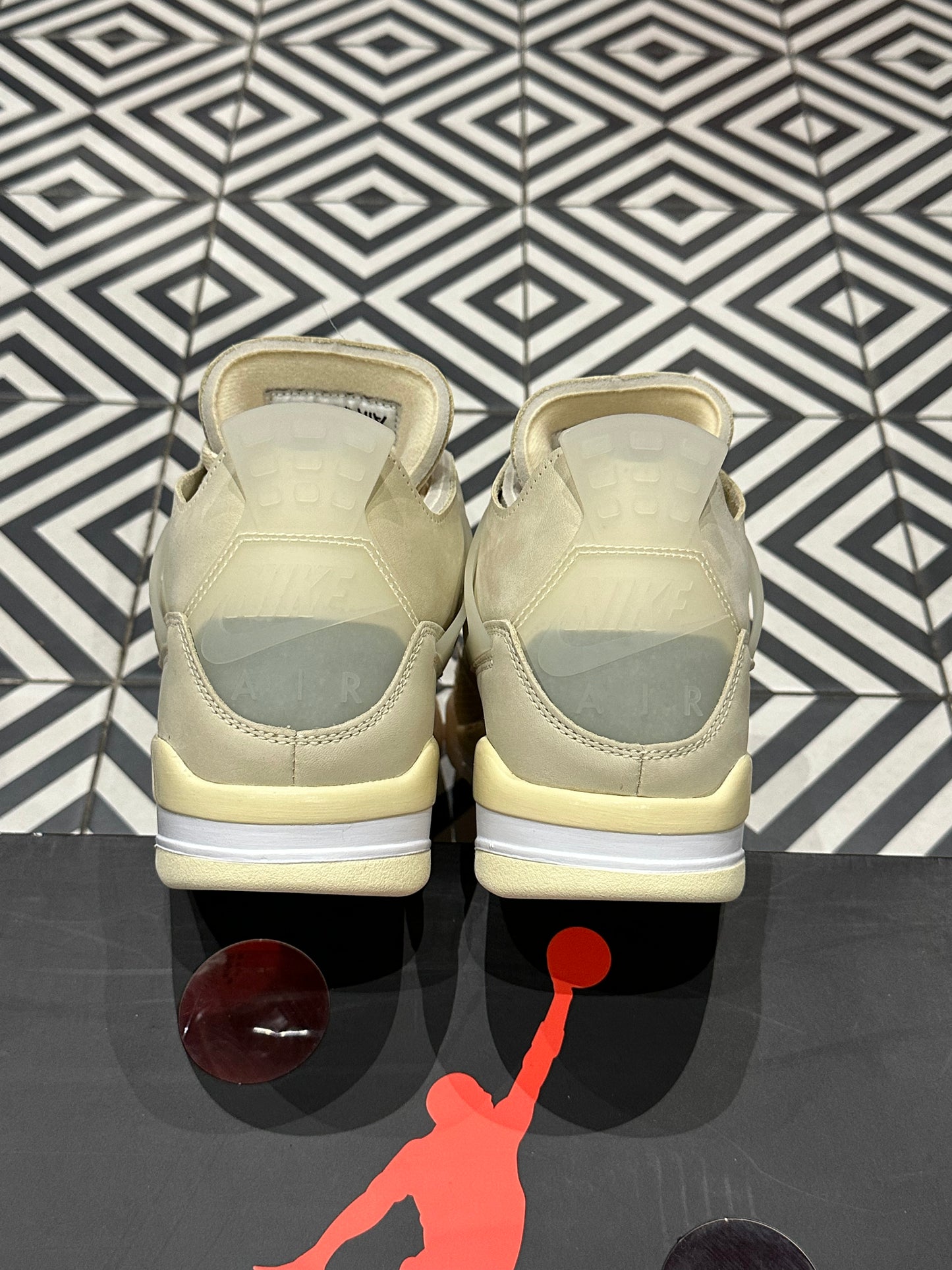 Jordan 4 Off-White Sail (Taille 43)