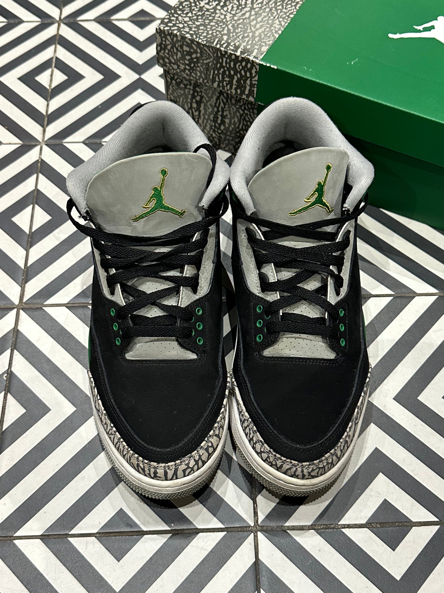 Jordan 3 Pine Green (Taille 46)