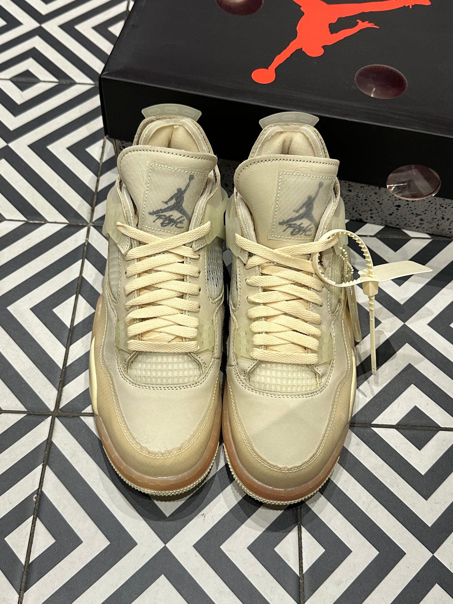 Jordan 4 Off-White Sail (Taille 44,5)