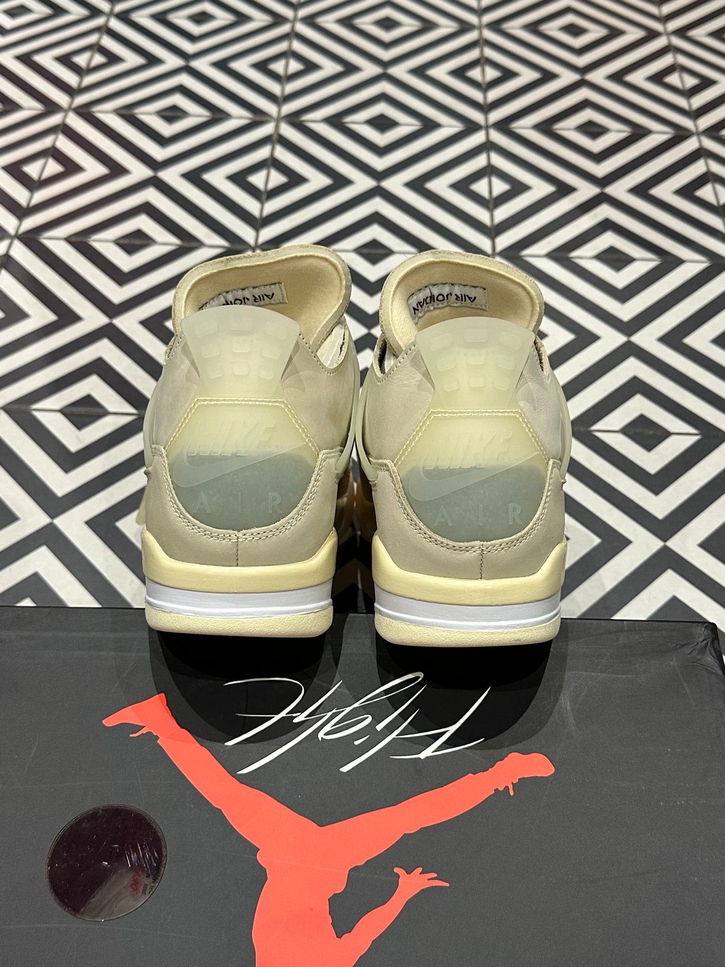 Jordan 4 Off-White Sail (Taille 44,5)