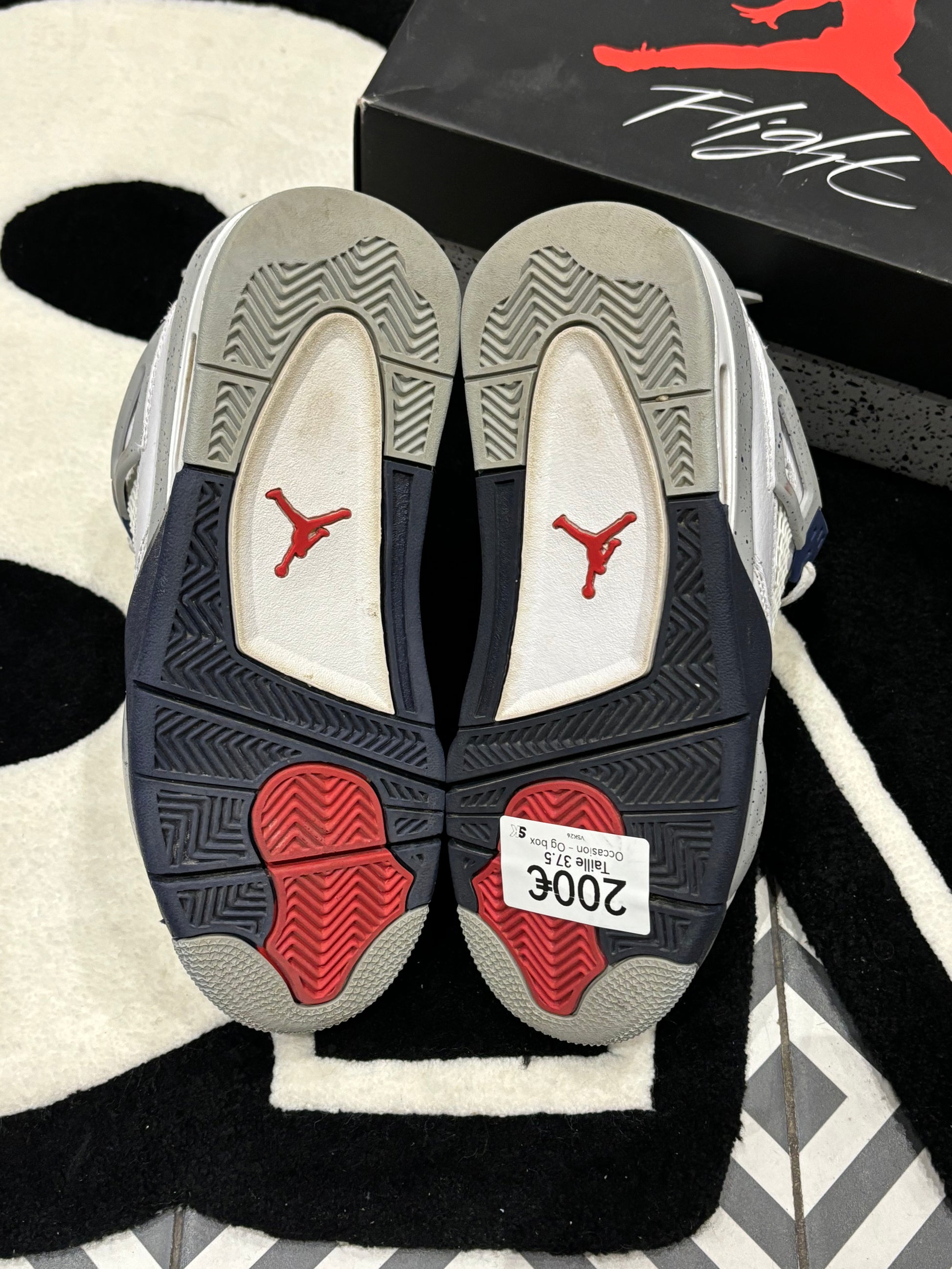 Jordan 4 Midnight Navy GS Taille 37 5