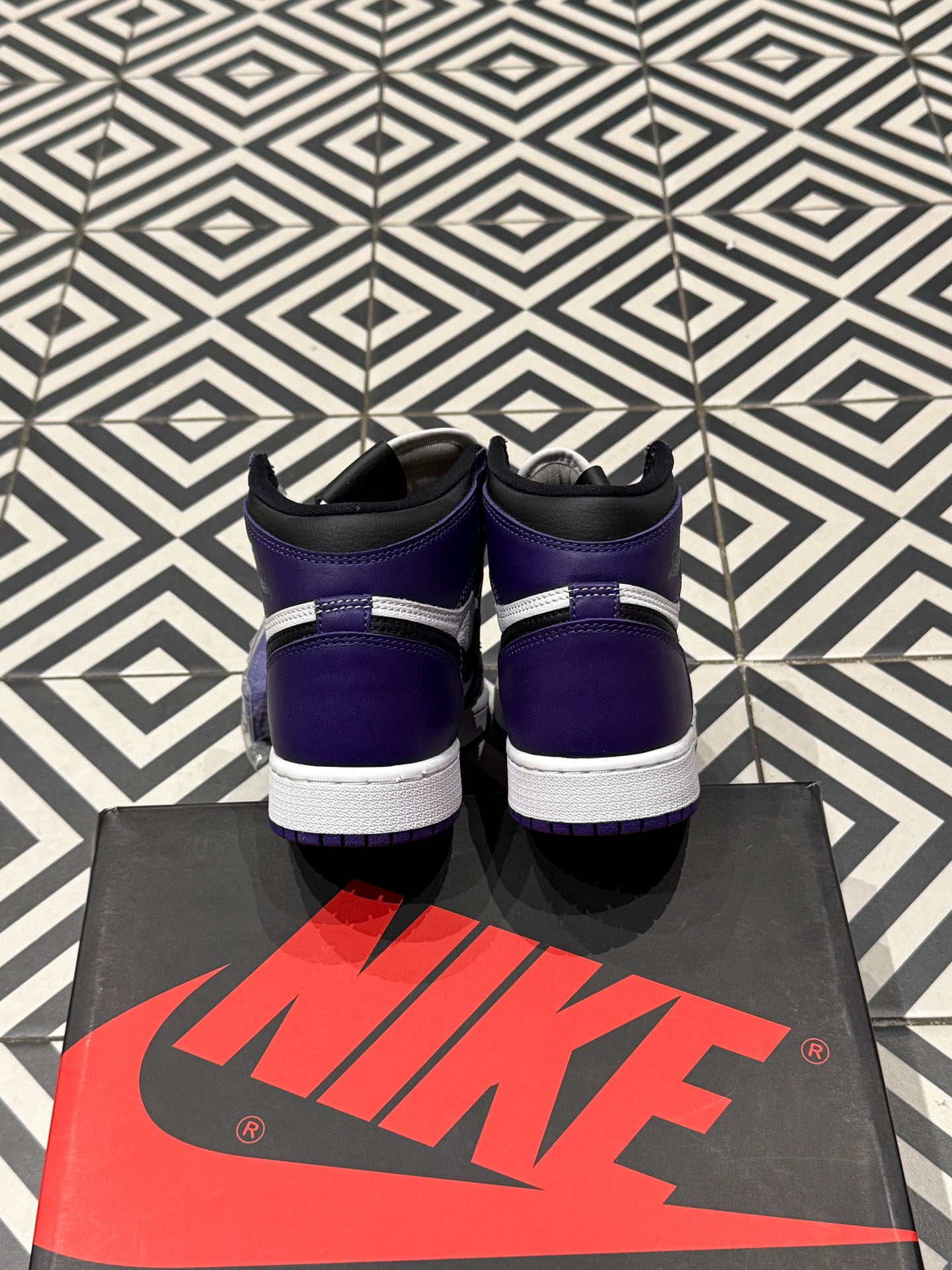 Jordan 1 Court Purple (Taille 36,5)