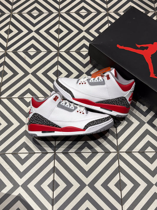 Jordan 3 Fire red (Taille 39)